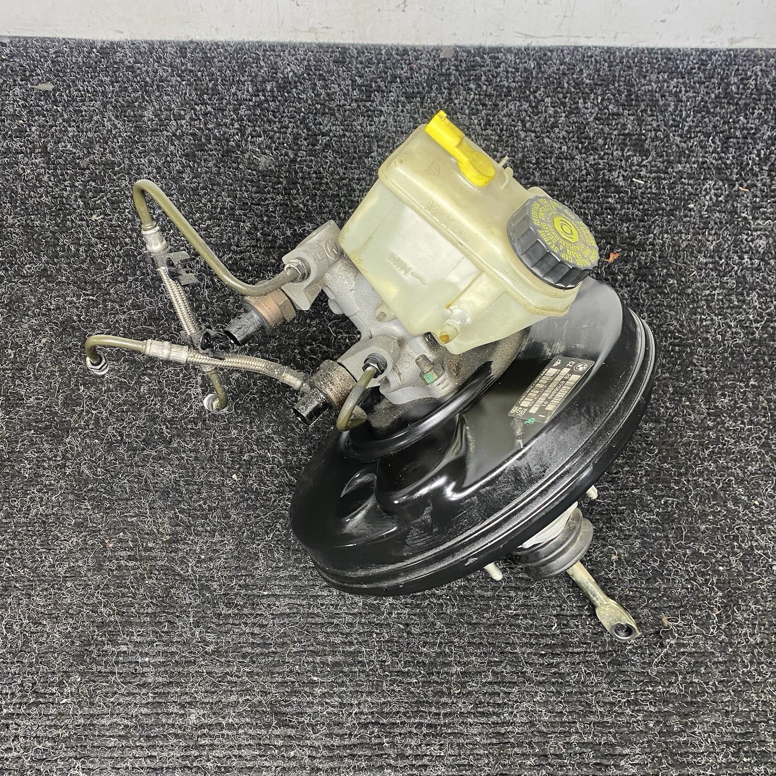 ☑️ 03-08 BMW Z4 E85 E86 Brake Booster Master Cylinder Reservoir OEM 6756800