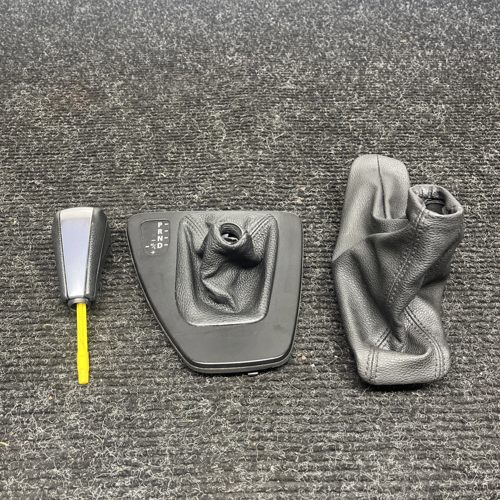 ☑️ 06-13 BMW E90 E92 E93 GEAR SHIFTER TRIM BEZEL AUTO W/CLEAN SHIFT KNOB OEM