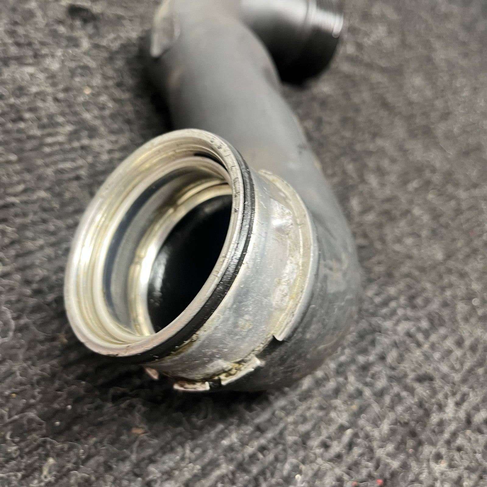 ☑️ 07-15 Bmw E90 135 335 Left Side Intercooler Charge Pipe Intake Pipe Tube Oem