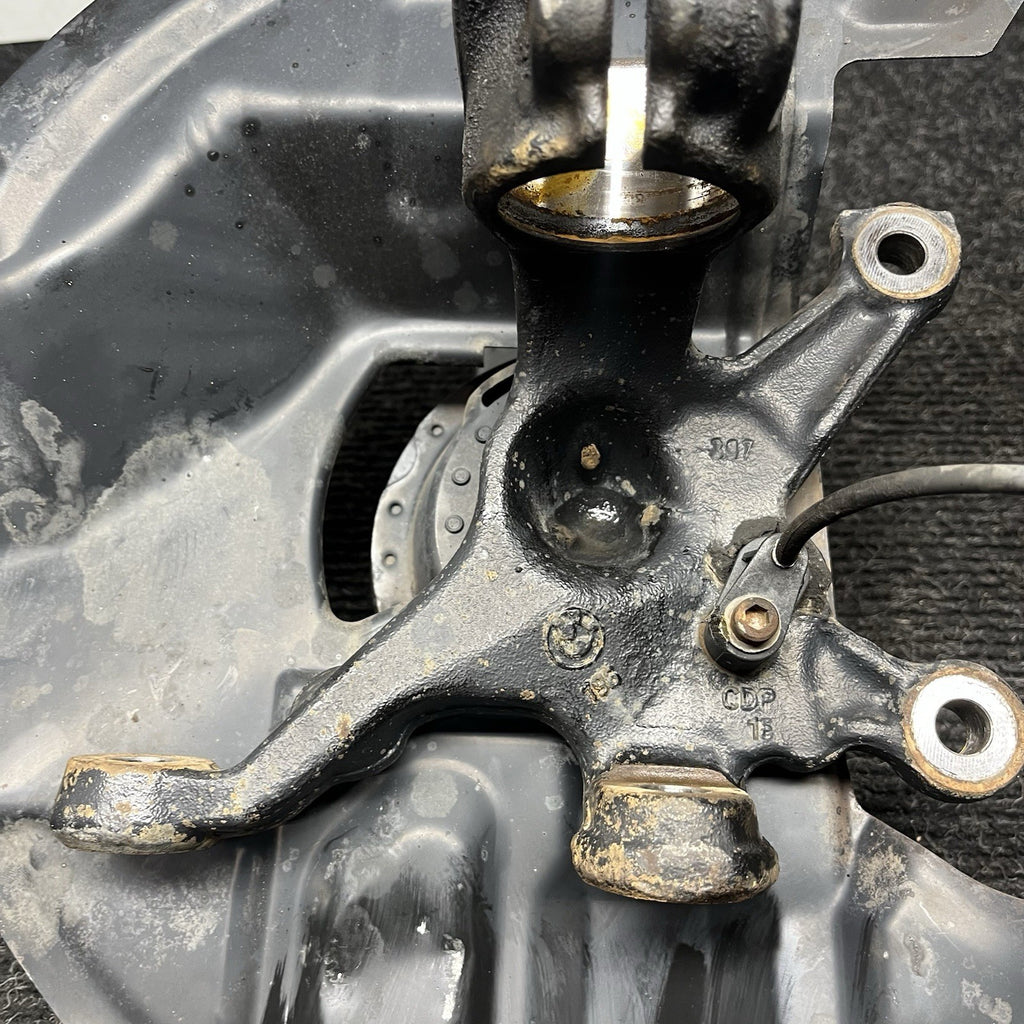 ☑️03-06 OEM BMW E46 330i 330Ci RWD Front Right Spindle Hub Carrier Knuckle