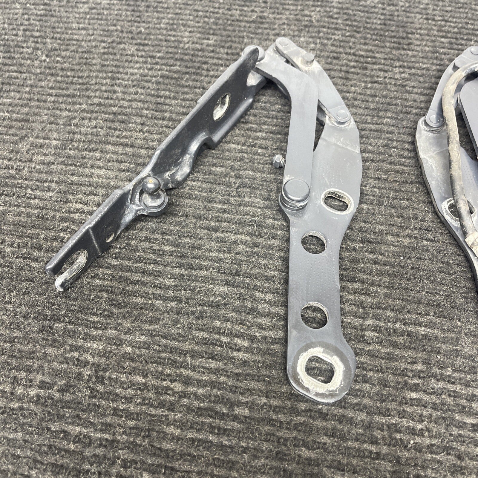 ☑️ 99-06 BMW E46 330i 325i Ci Xi M3 HOOD BONNET HINGE SET LEFT & RIGHT OEM
