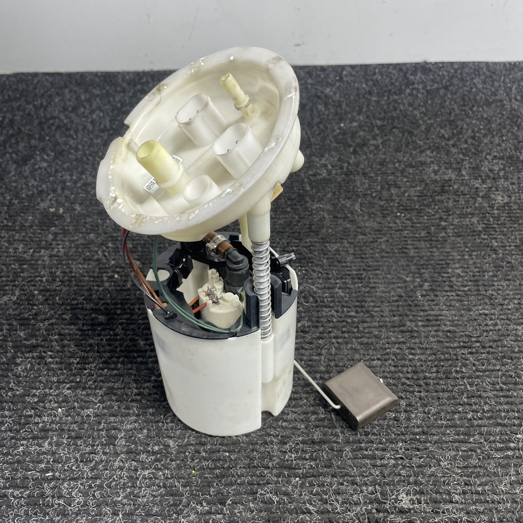 ☑️ 06-13 BMW E82 E88 E90 E91 E92 E93 128I 135I 328I 335I Fuel Pump Sending OEM