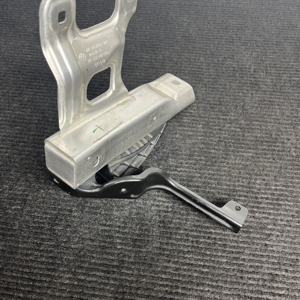 ☑️ OEM BMW F22 F30 F32 F36 Front Right Lower Deformation Bracket Assembly