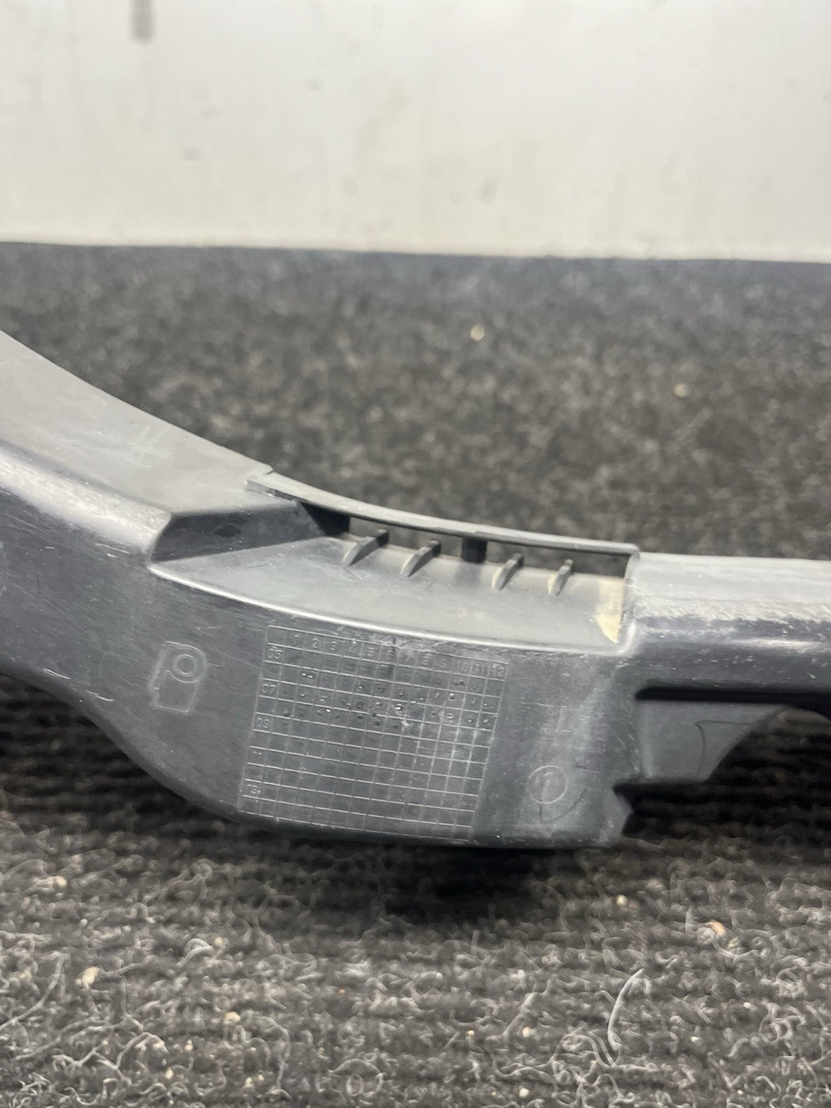 ☑️ 08-13 BMW E90 E92 E93 M3 OEM Drivers Left Headlight Bracket Carrier Mount LH