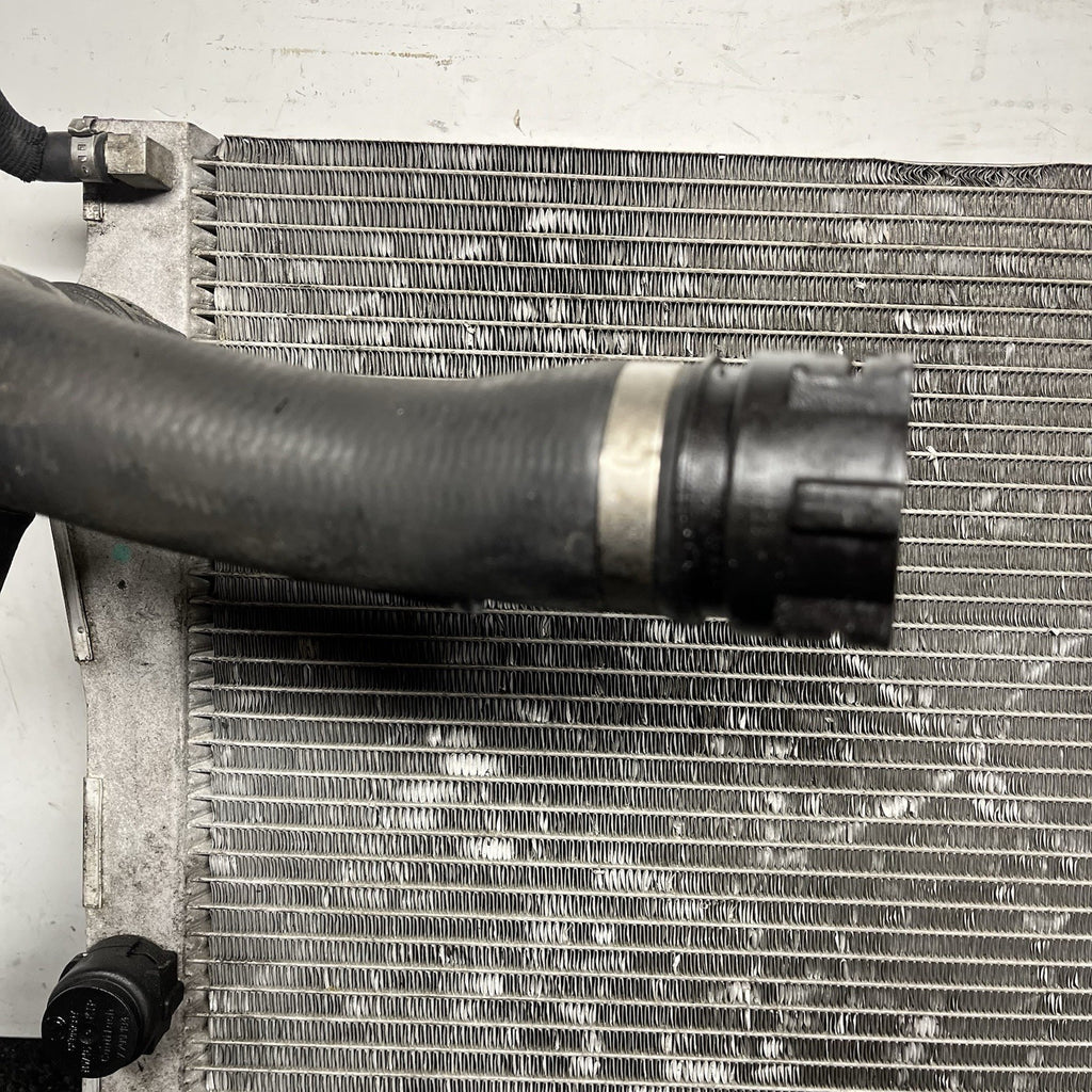 ☑️ 2011–2013 BMW X5 E70 / 2008–2014 BMW X6 E71 N55 RADIATOR 7533472 OEM