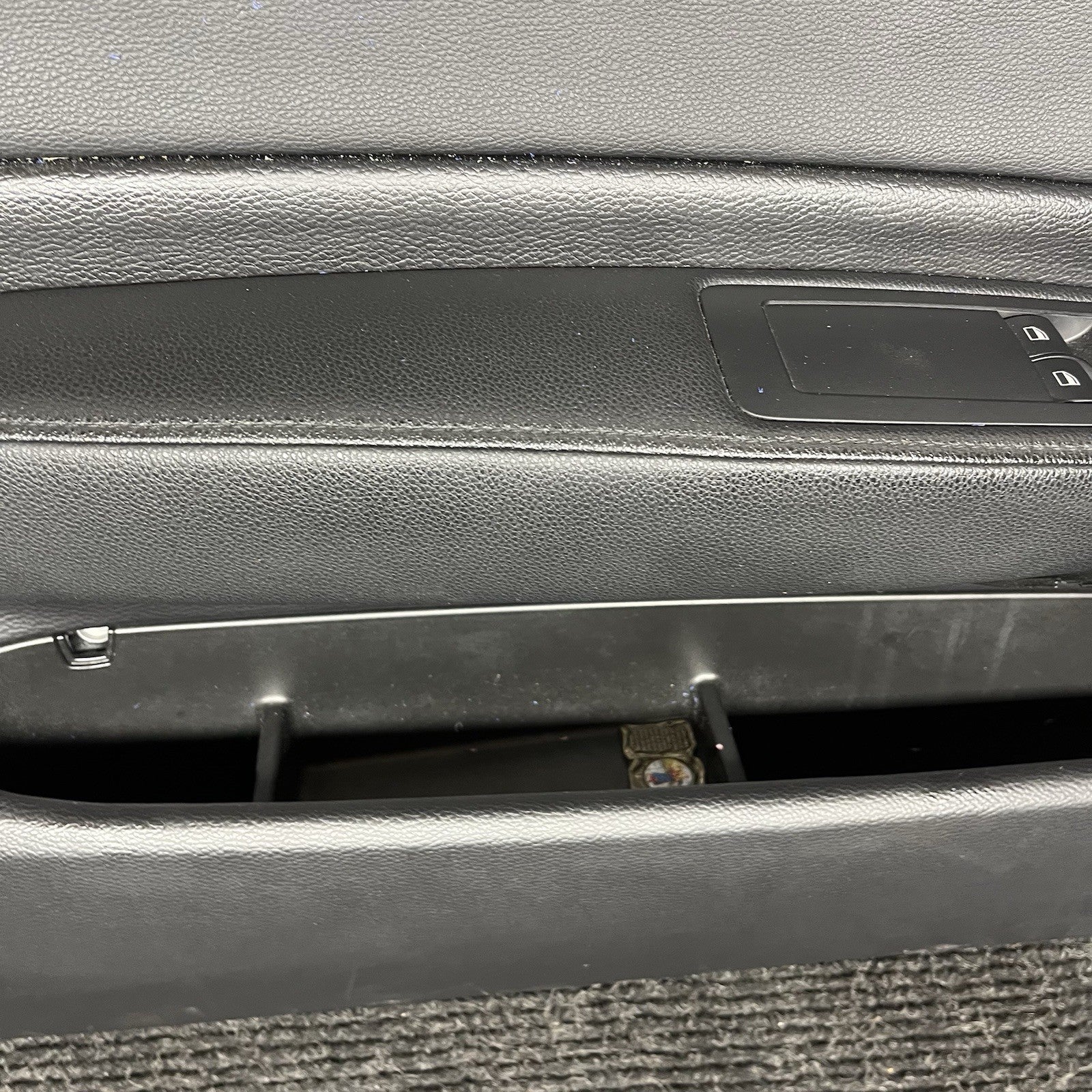 ☑️ 08-13 BMW E88 E82 135i 128i Front Driver Door Card Panel Vinyl Black