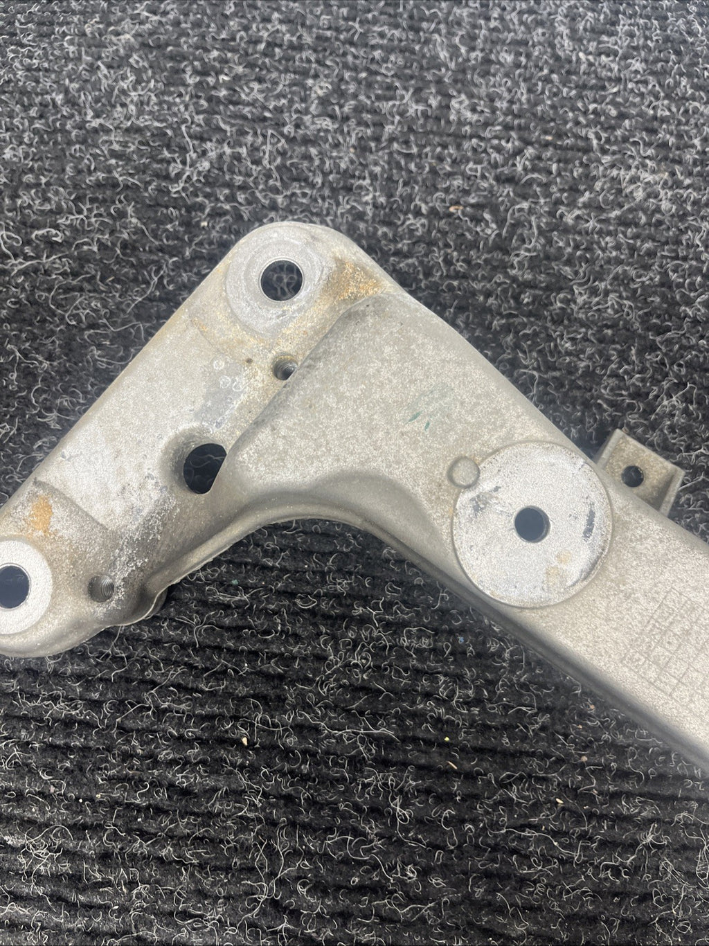 ☑️12-16 BMW F30 F32 RWD AUTOMATIC TRANSMISSION GEARBOX SUPPORT MOUNT BRACKET OEM
