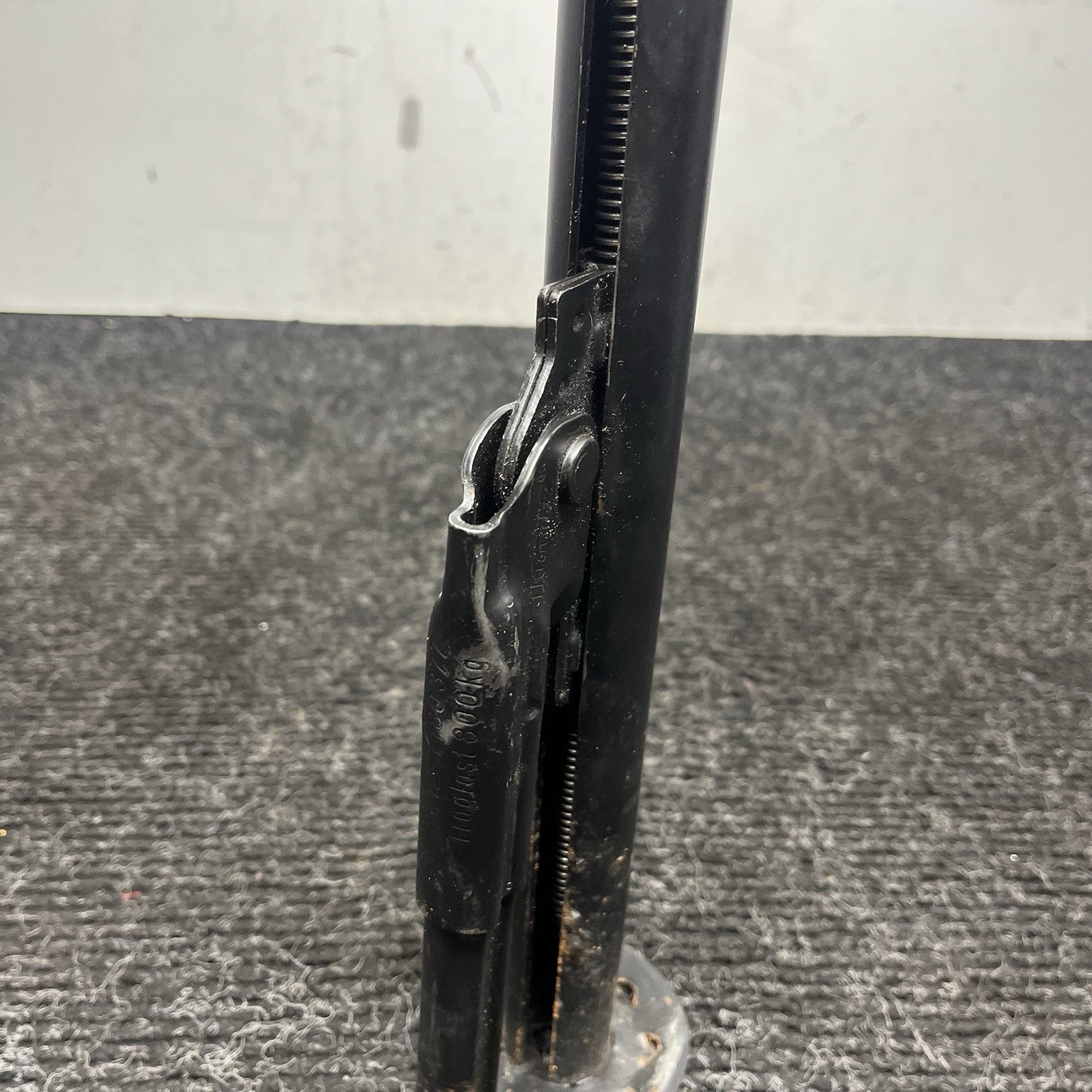 ☑️ 94-99 BMW E36 3-SERIES EMERGENCY SPARE TIRE LIFT JACK 1180377 OEM