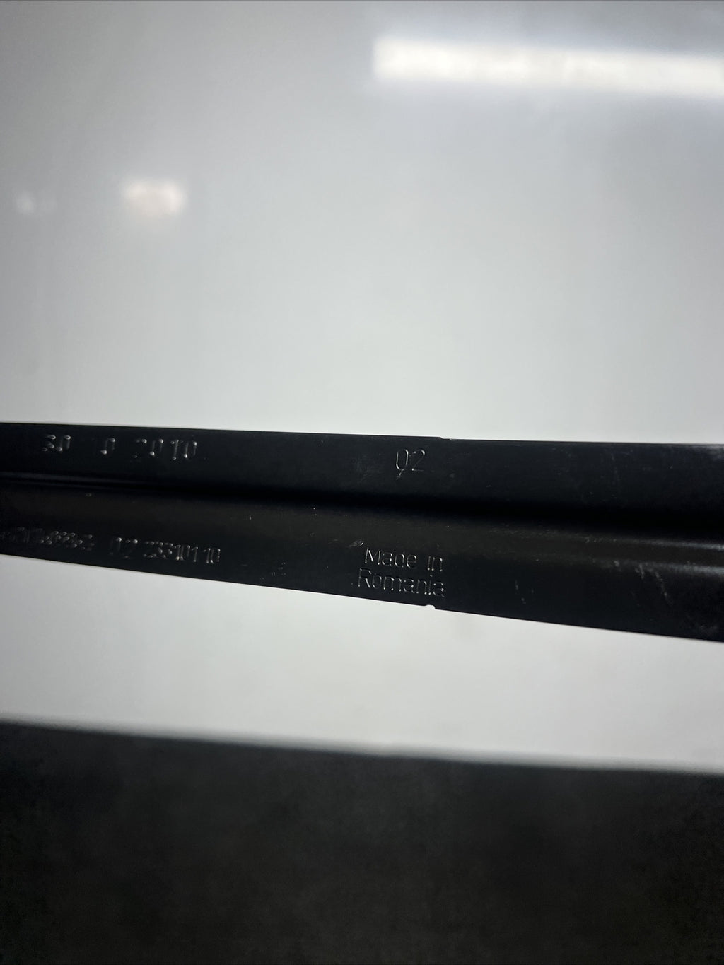 ☑️ 2011-2016 BMW 535I F10 BATTERY HOLD DOWN STRAP SUPPORTHOLDER BRACKET OEM
