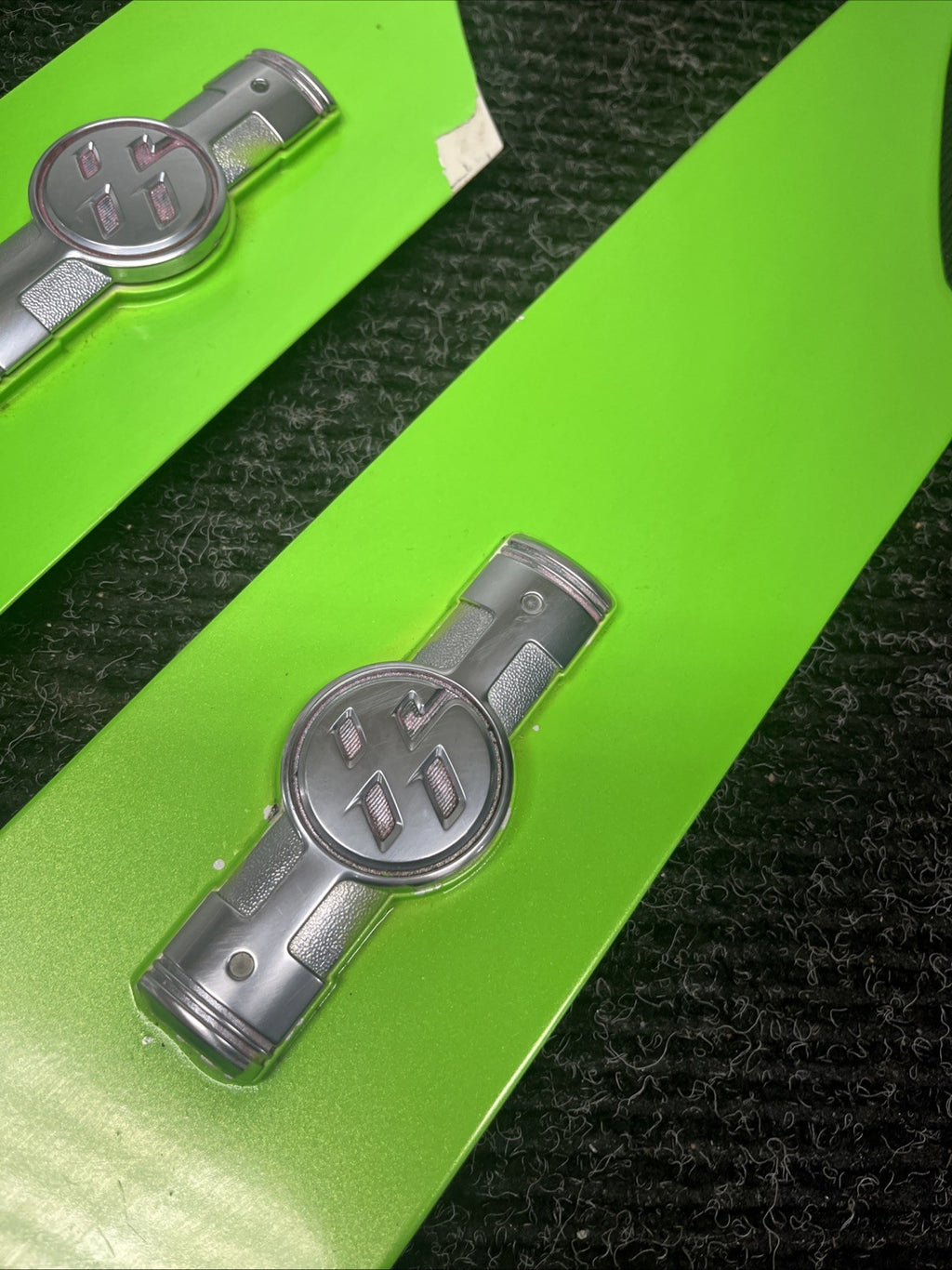 ☑️ 2013-2019 Scion FRS Subaru BRZ 86 OEM Fender Garnish Left & Right Green