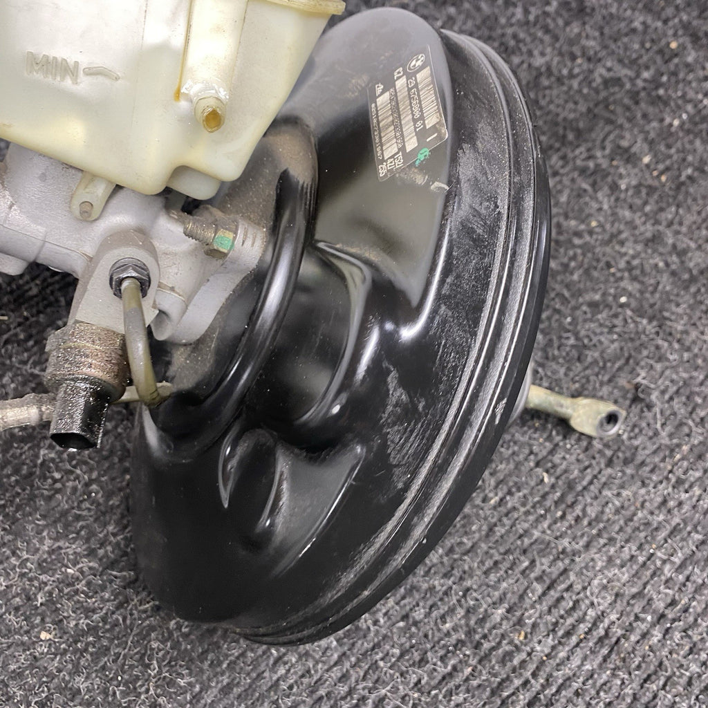 ☑️ 03-08 BMW Z4 E85 E86 Brake Booster Master Cylinder Reservoir OEM 6756800