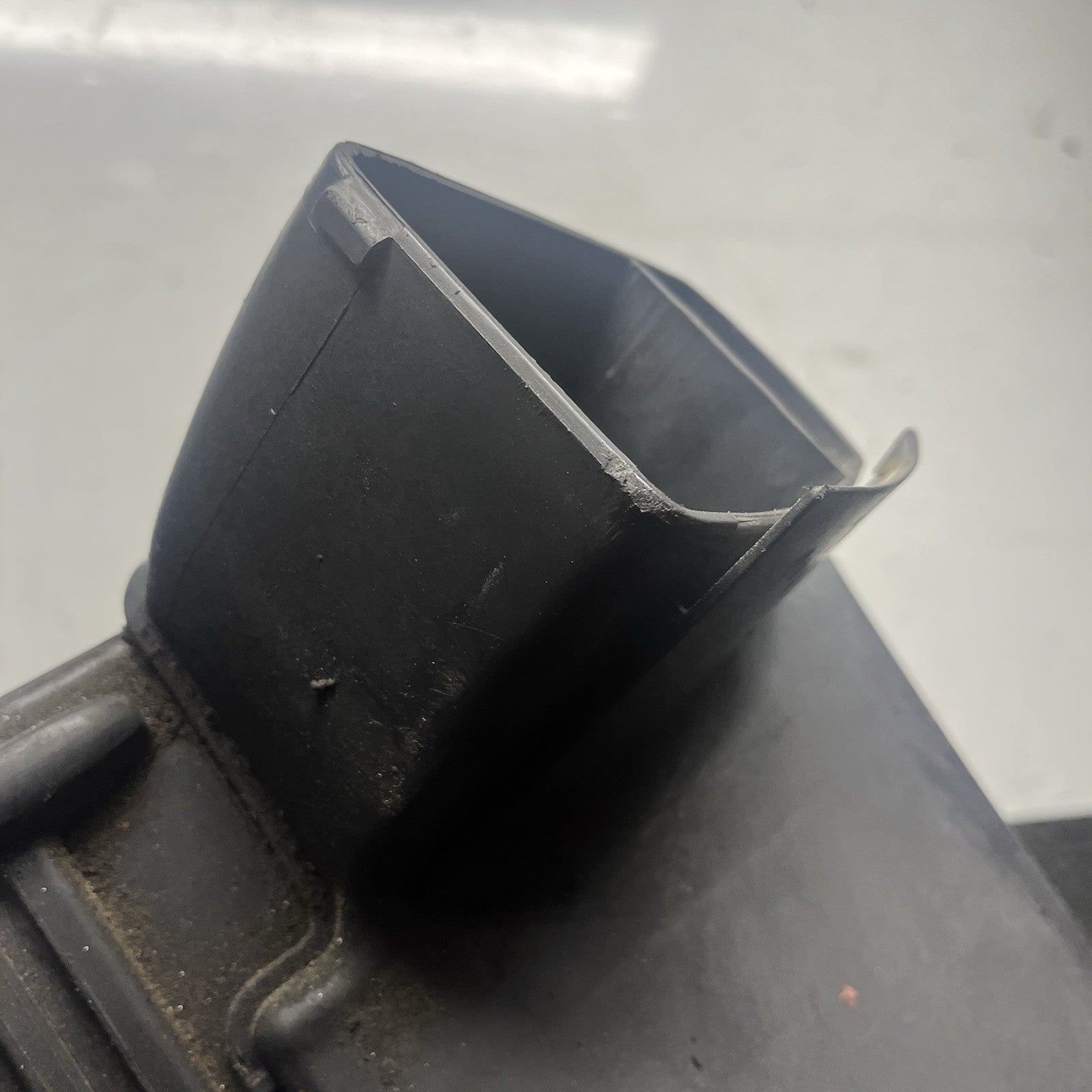 ☑️ 06-13 BMW E82 E88 E90 E92 E93 128I 328I INTAKE AIR CLEANER FILTER HOUSING BOX