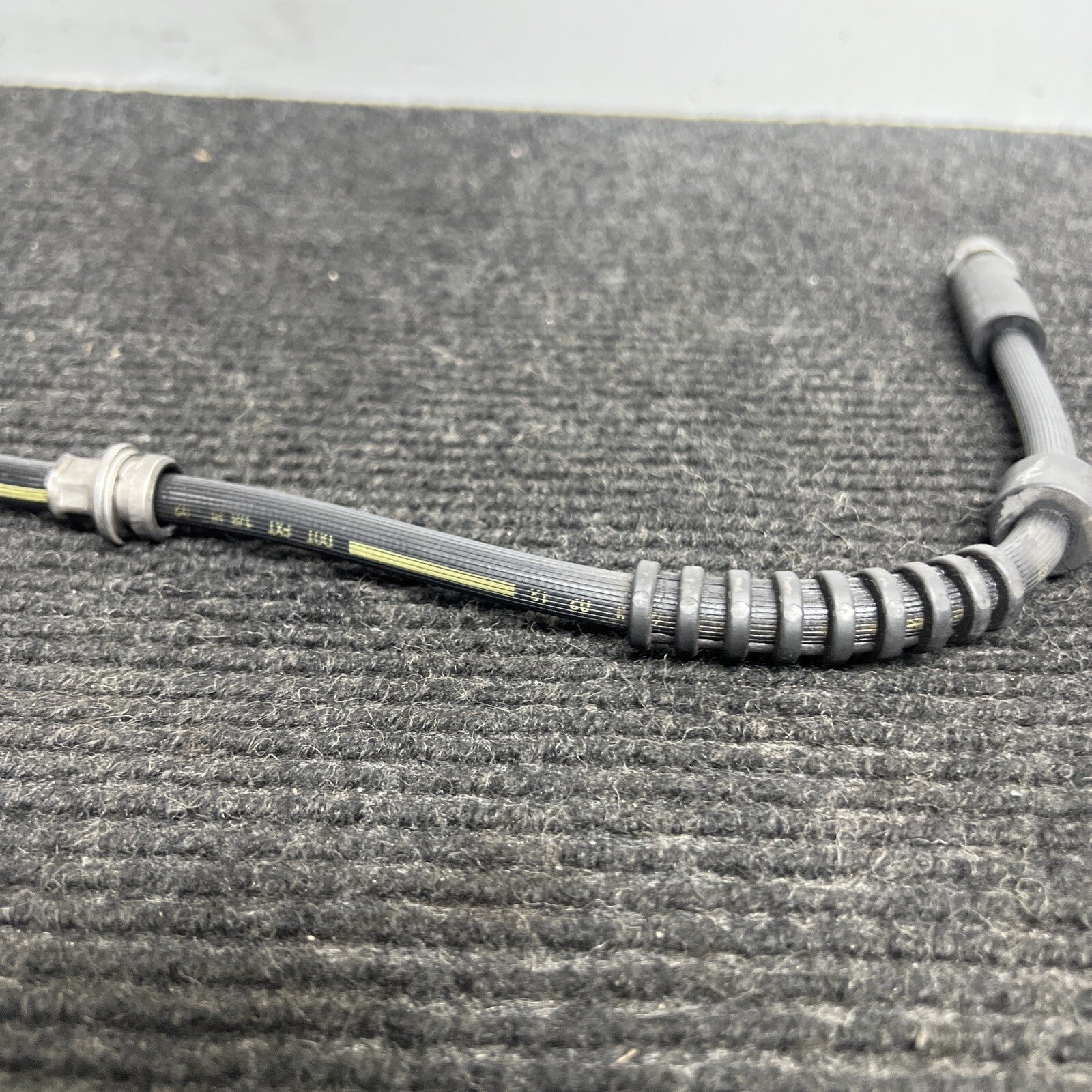 ☑️2013-2015 BMW 335I - Front Brake HOSE / LINE