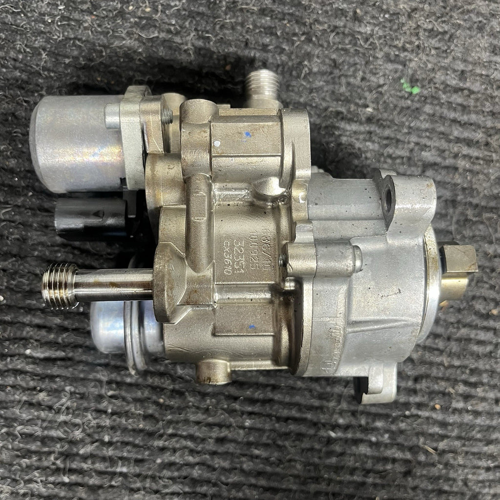 ☑️07-13 OEM BMW E60 E82 E88 E92 E90 N54 HPFP High Pressure Fuel Pump 73k