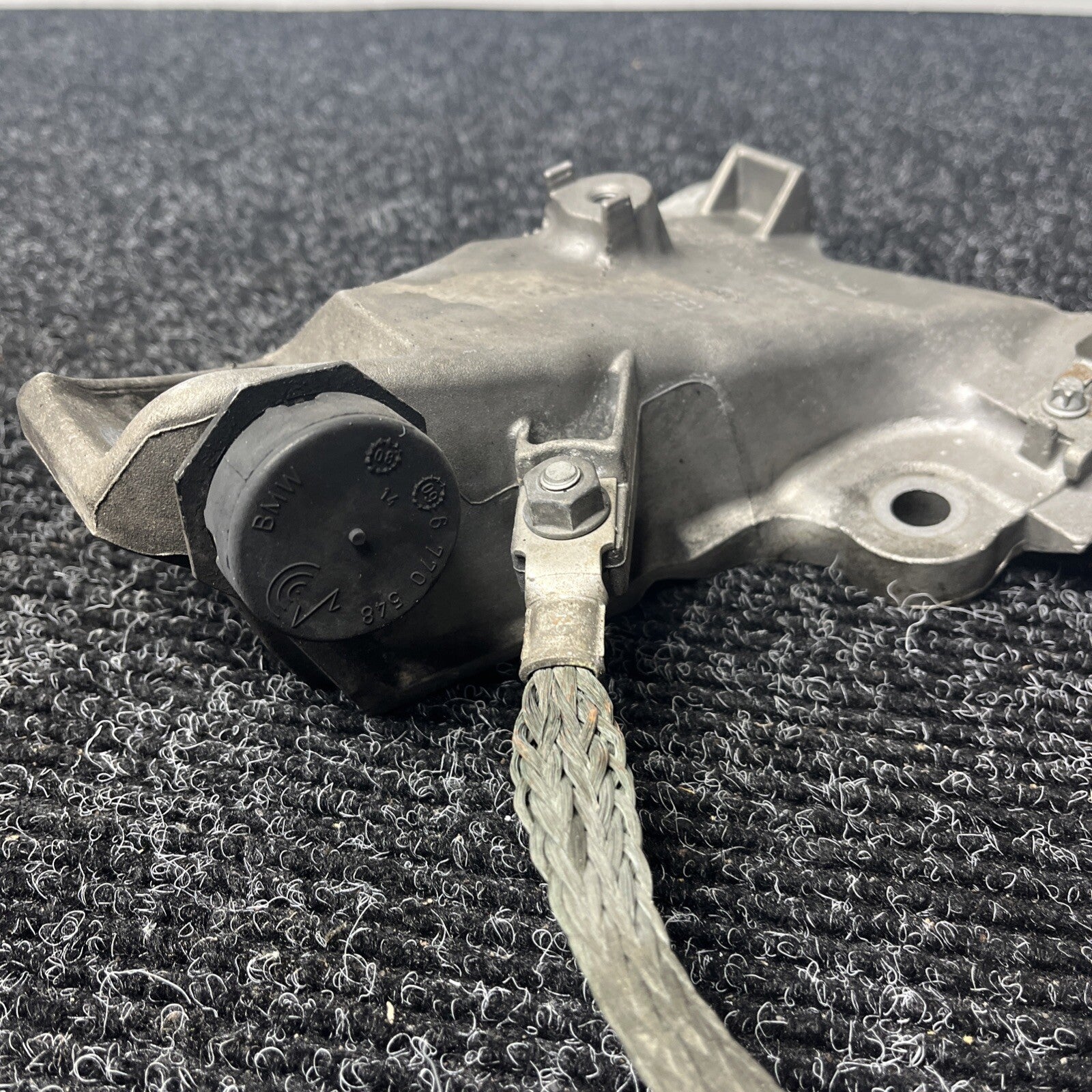 ☑️ BMW E90 E91 E92 Engine Mount Bracket Left N54 6760317 Motor Mount Bracket