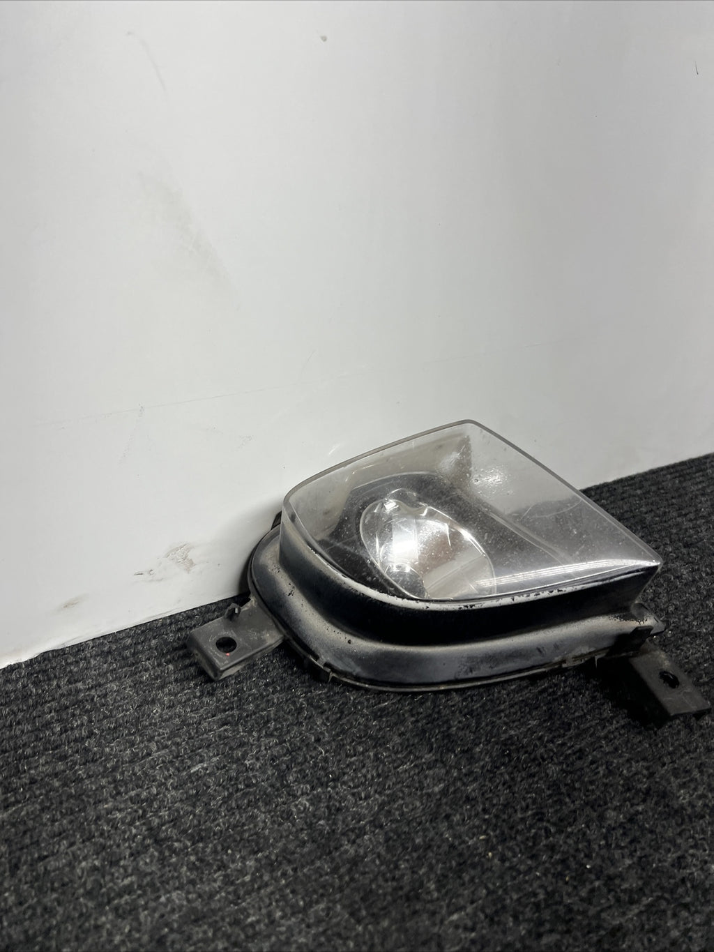 2009 2010 2011 BMW 3 Series Right Passenger RH Front Fog Light OEM 170037-02