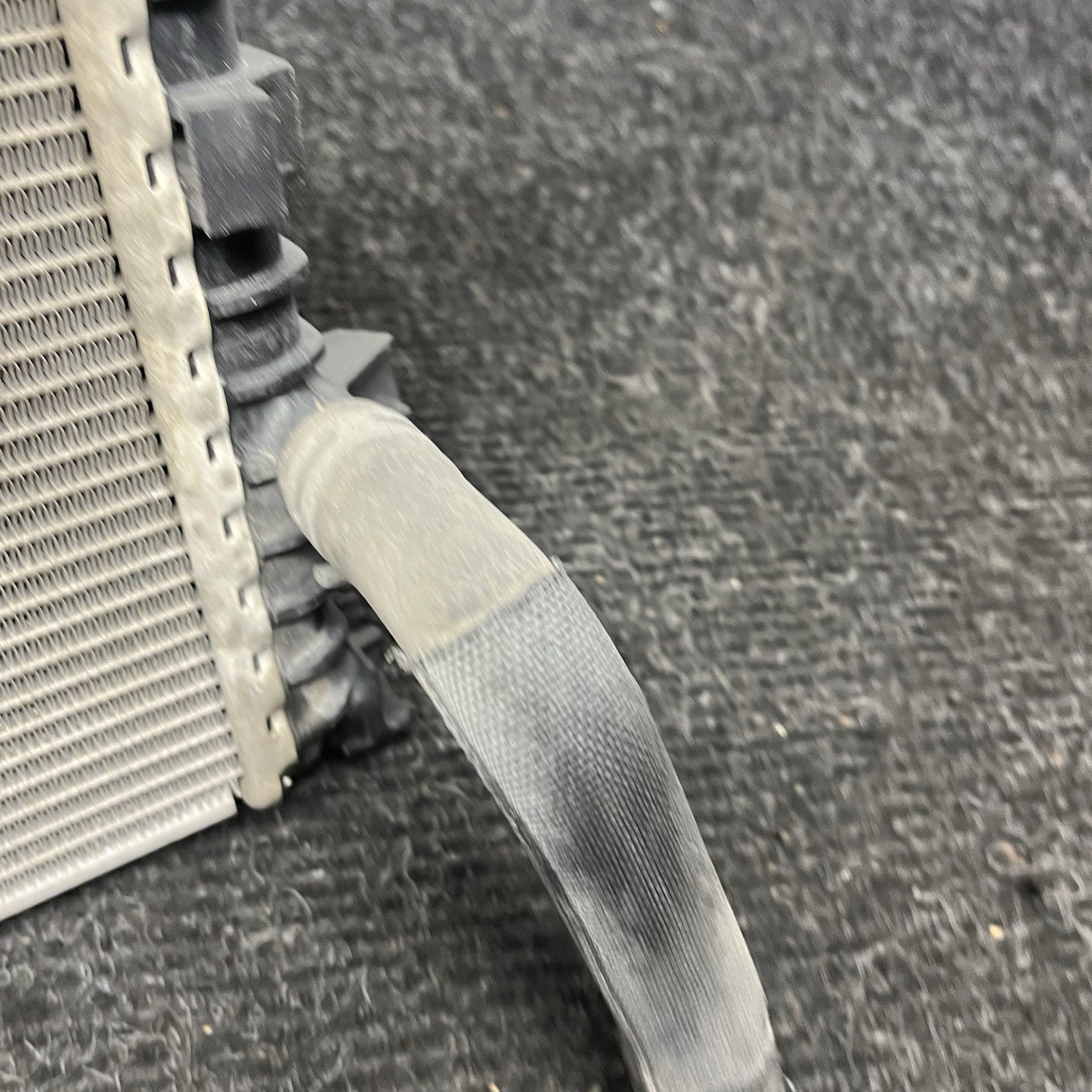 ☑️ OEM 2011-2015 AUDI Q7 3.0L FRONT LEFT RIGHT AUX AUXILIARY SECONDARY RADIATOR