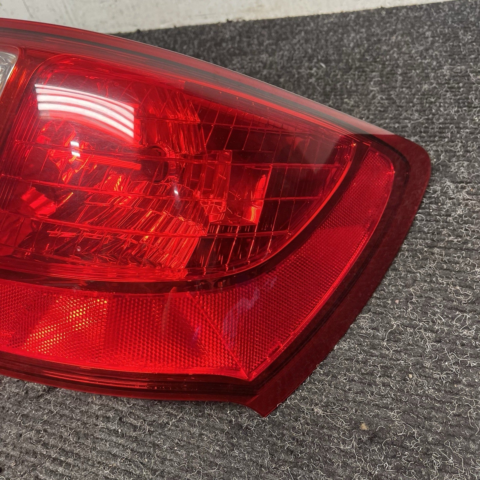 ☑️ 2008-2011 Subaru Impreza WRX Sedan OEM Rear Tail Lights Left & Right