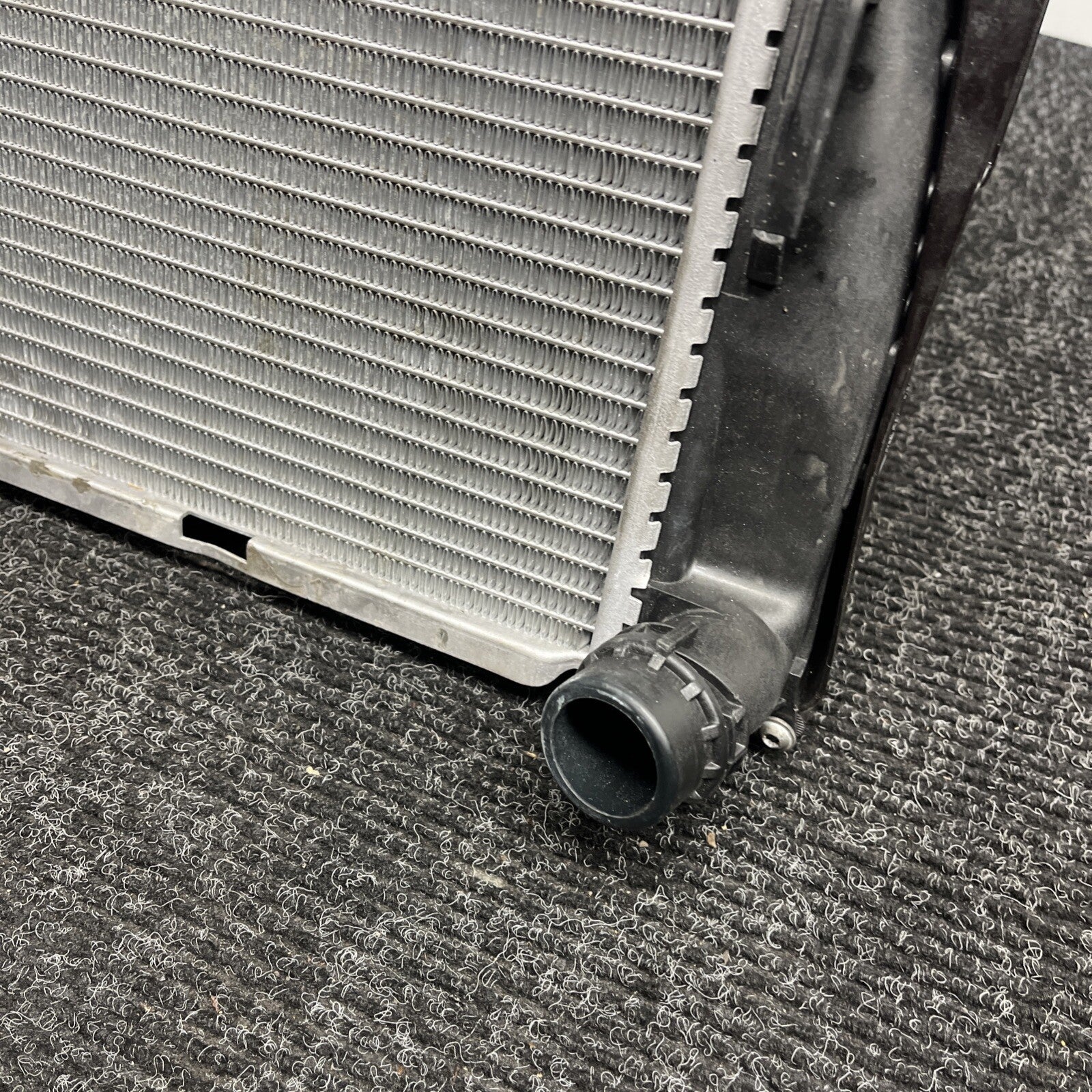 ☑️ 07-13 BMW E92 N54 335i RADIATOR A/T TRANSMISSION OIL COOLER W CONDENSER OEM