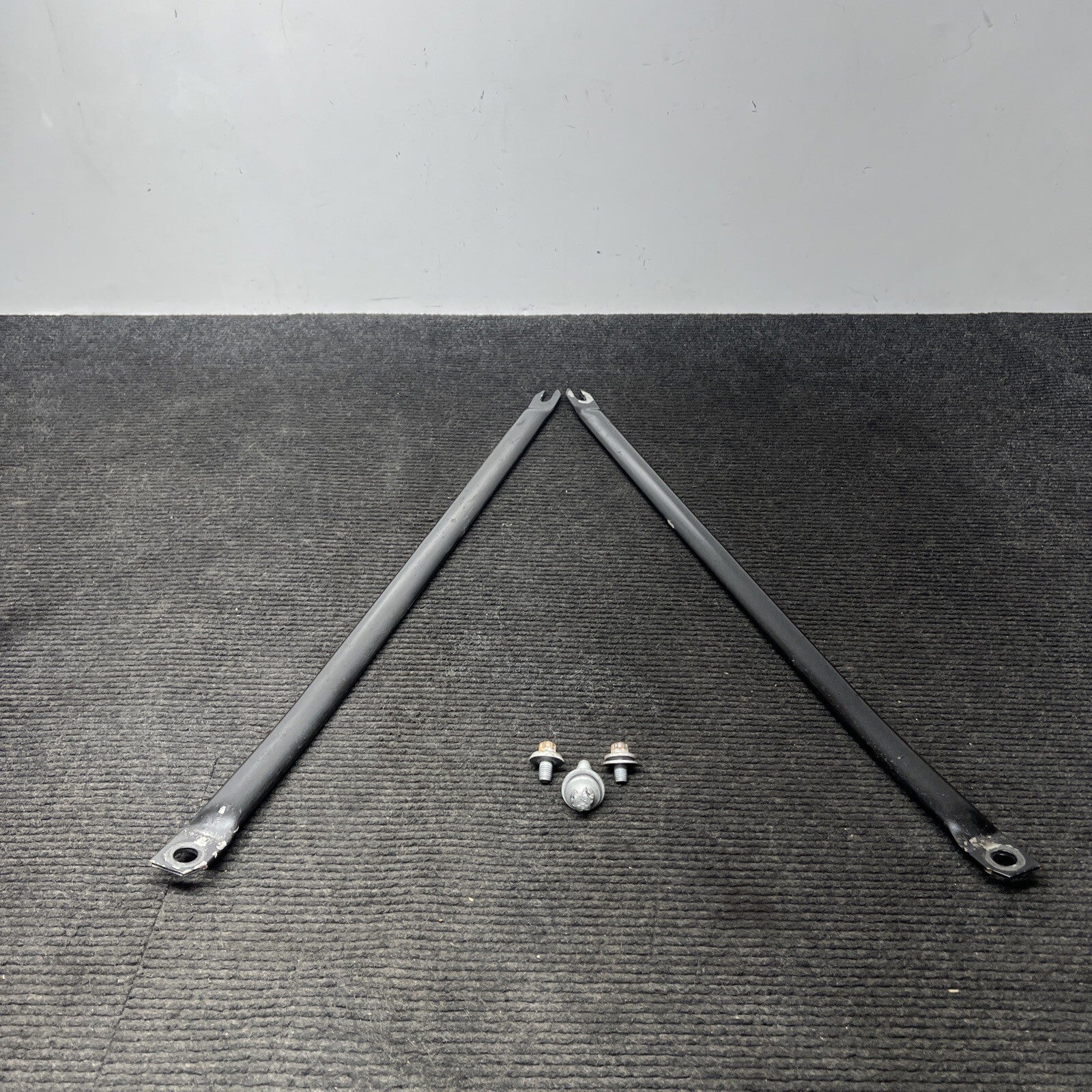 ☑️ BMW E90 E92 3 Series Hood Frame Support Strut Brace Pair Left & Right Set OEM