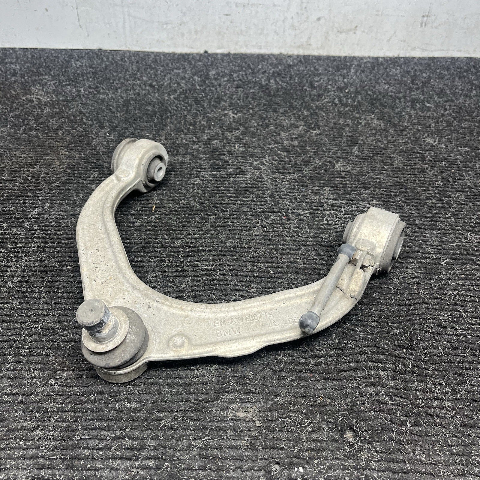 ☑️ 07-13 BMW X5 E70 LCI AWD FRONT LEFT DRIVER UPPER CONTROL ARM SUPPORT OEM