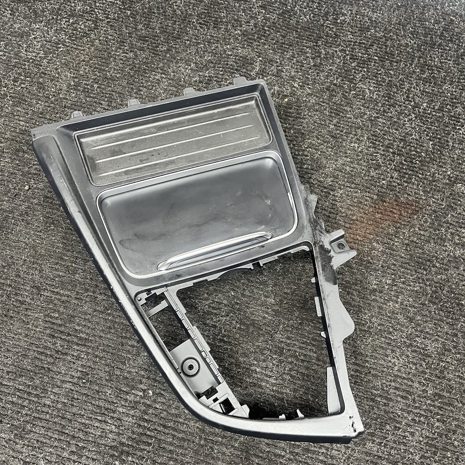 ☑️ 12-20 OEM BMW F30 F32 F34 F36 Central Console Dual Cup Holder Ash Tray Trim