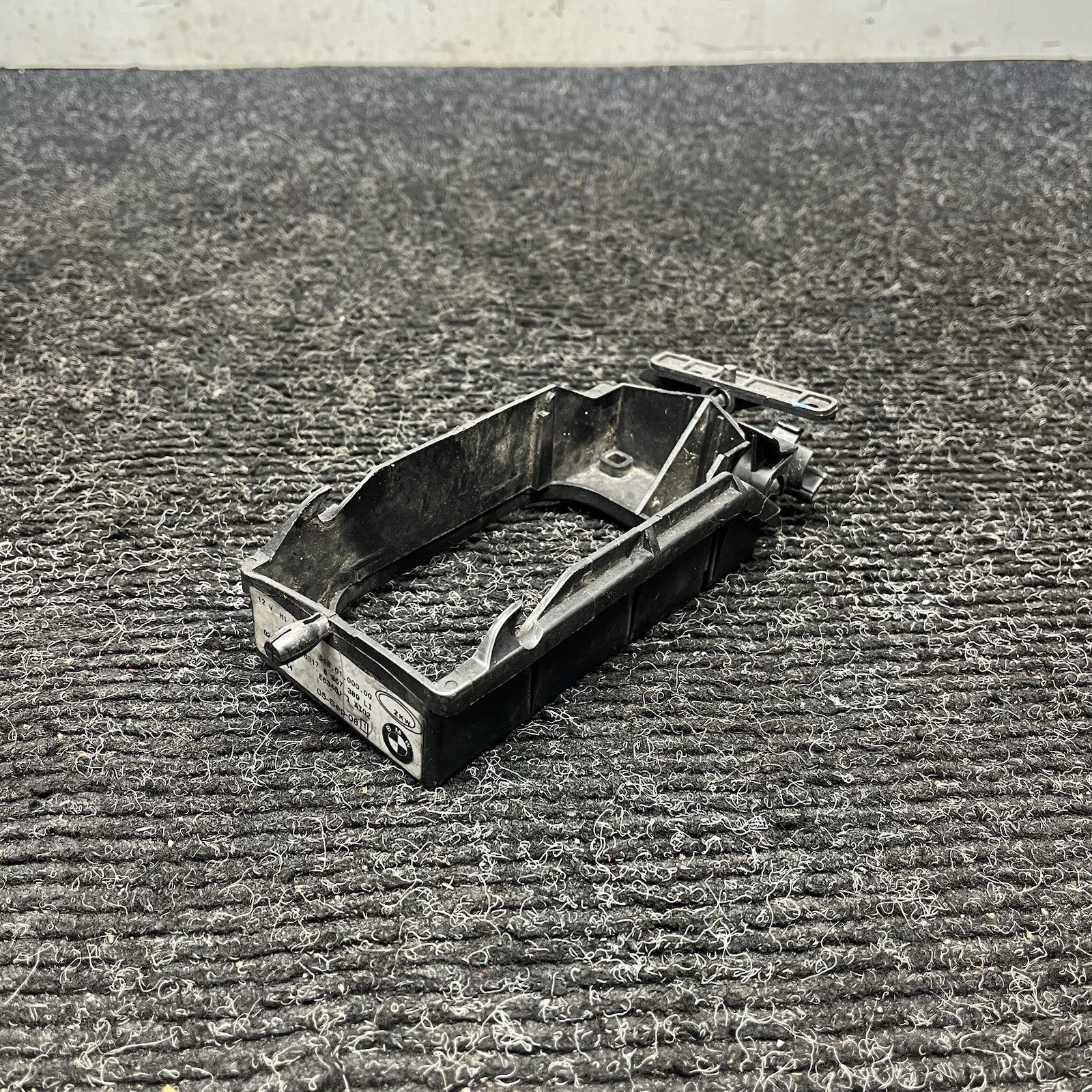 ☑️ Front Left Fog Light Holder Bracket 8357389 1995–1998 BMW E36 328i 320i 325i