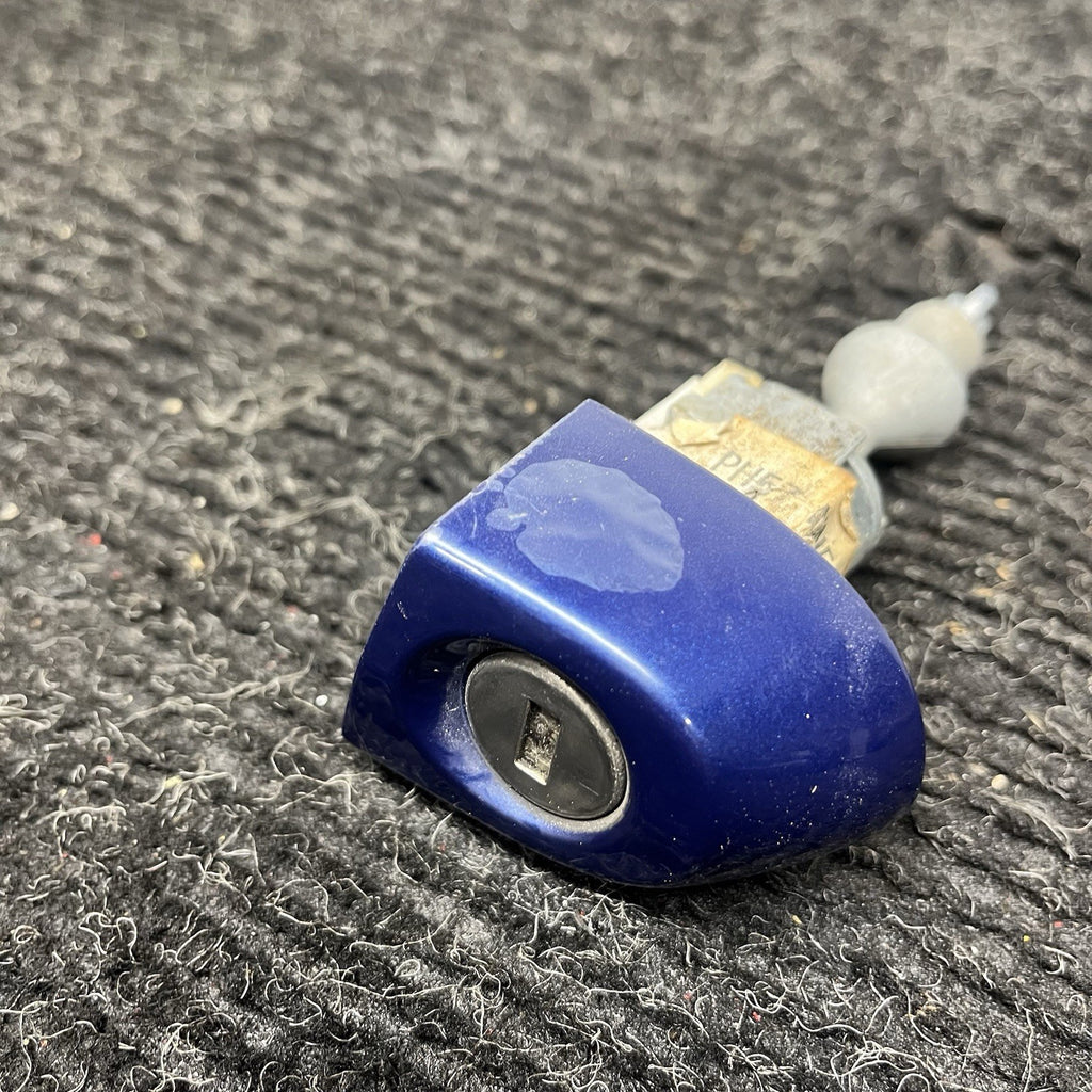 ☑️07-13 OEM BMW E90 335 M3 Left Driver Door Lock Key Cylinder Mechanism Blue