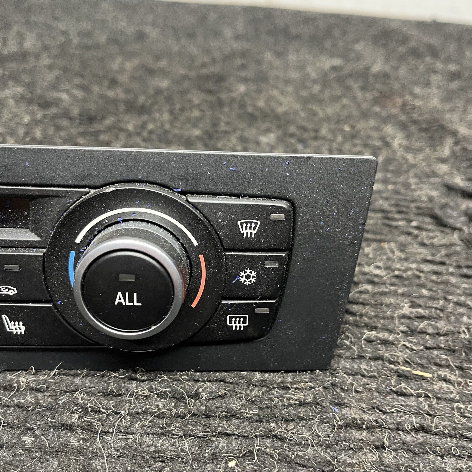☑️ BMW E88 E82 E90 E92 135i 335d Air Conditioning AC Climate Control Switch OEM