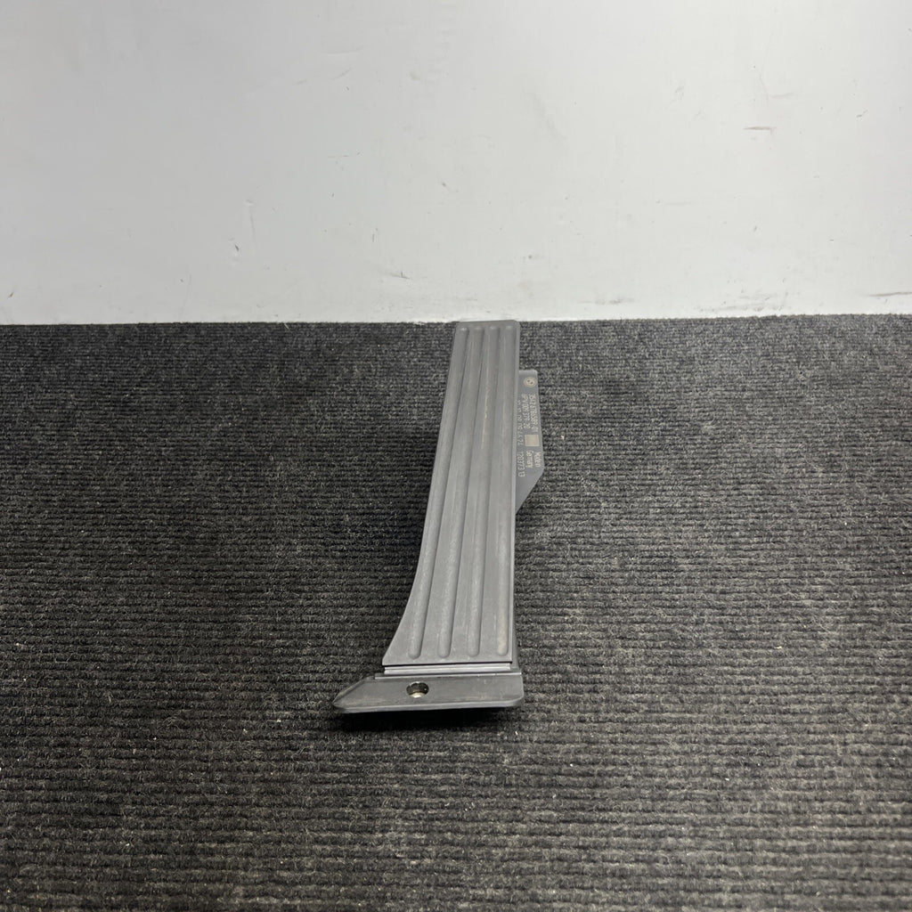 ☑️ Bmw E82 F88 128i 135i Gas Throttle Floor Pedal Lever Module Oem