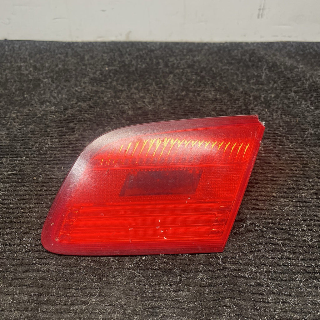 ☑️ 2007-2010 BMW E92 328i 335i COUPE INNER PASSENGER TAIL LIGHT PRE-LCI OEM NOTE
