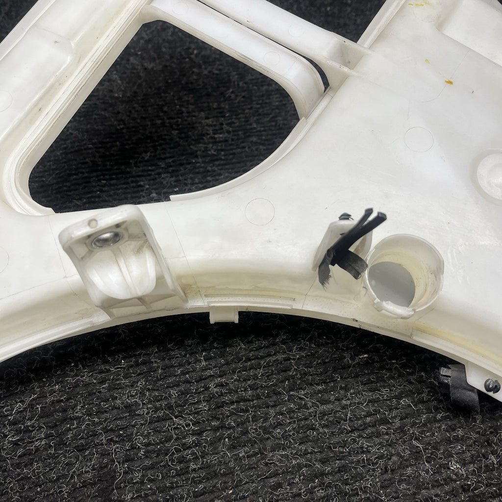 ☑️ 08-13 BMW E92 E93 M3 FRONT WINDSHIELD WASHER FLUID RESERVOIR TANK OEM