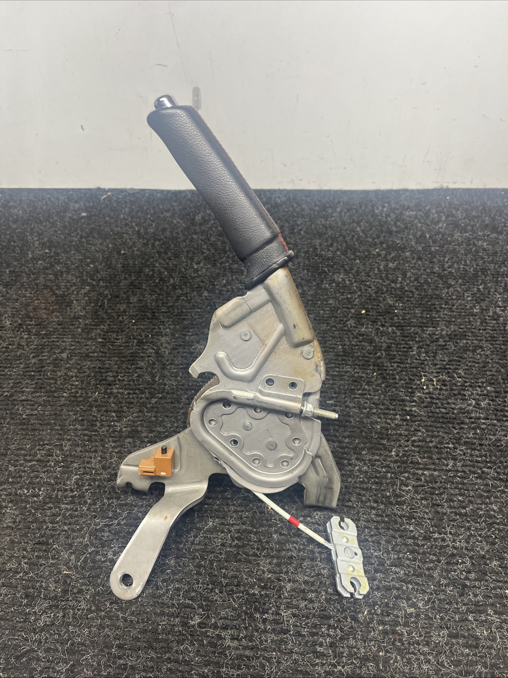 ☑️ 2013-2017 SUBARU BRZ FRS A86 GT86 FA20 2.0L OEM LEATHER E-BRAKE HANDLE ASSY