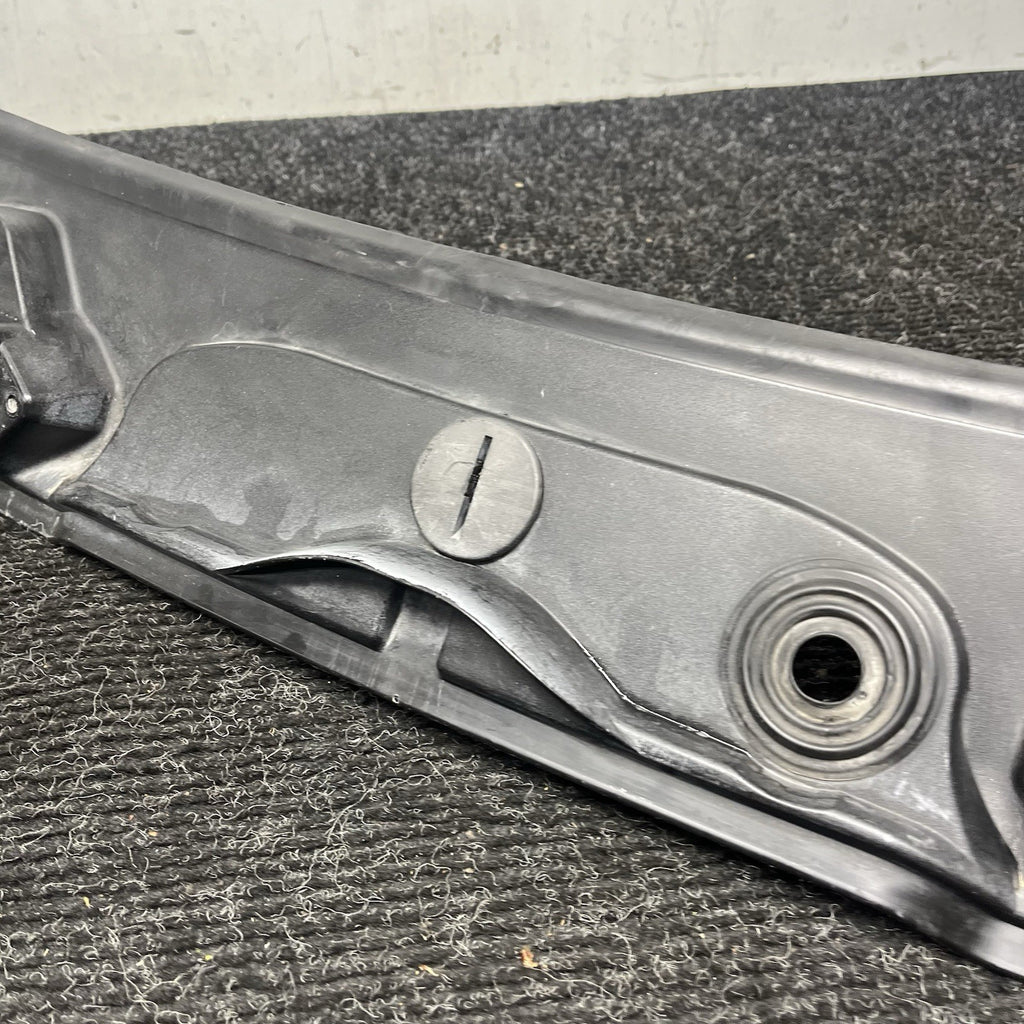 ☑️ 08-13 BMW E90 E92 E93 M3 OEM Front Windshield Wiper Cowl Panel Trim Cover OEM