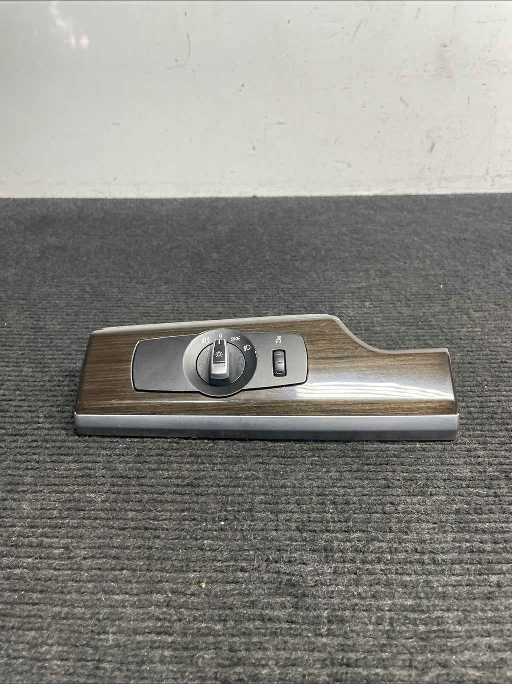 ☑️ 09-15 BMW F01 Left headlight switch bezel headlight switch unit OEM 9204068