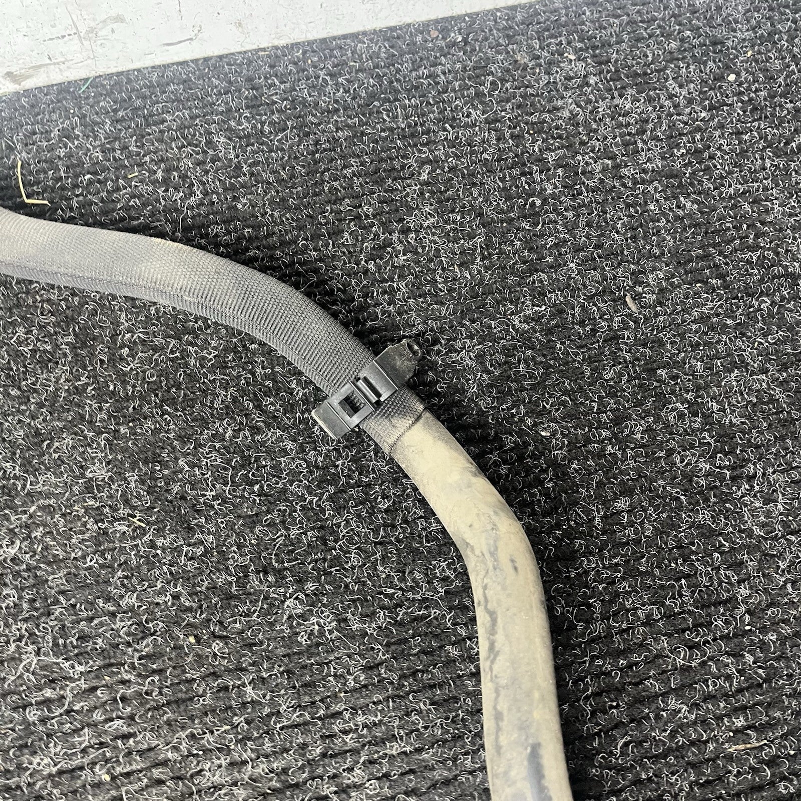 ☑️ 2007-2013 BMW 128I 323I 328I E90 E92 E93 Engine Motor Coolant Hose Pipe OEM