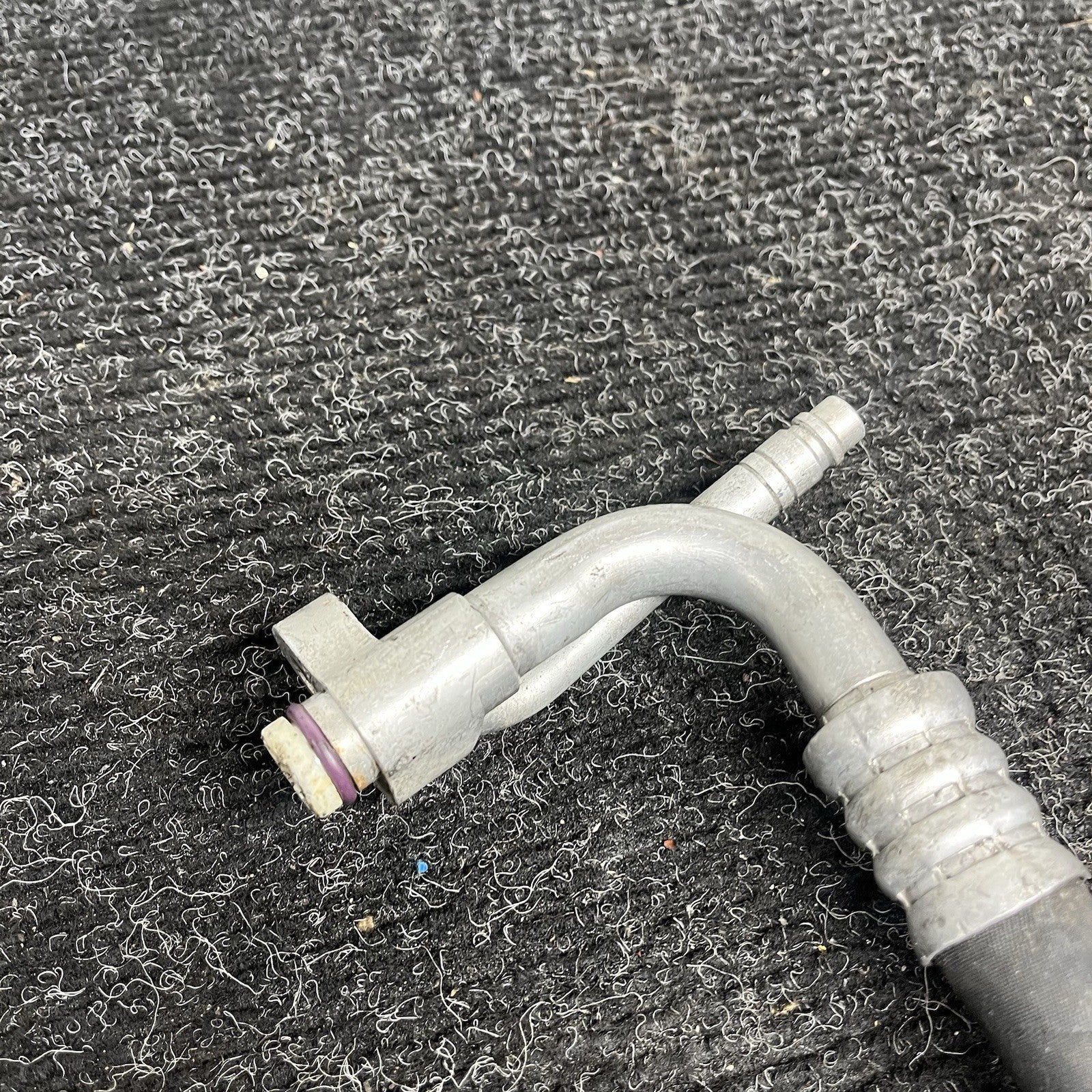 ☑️BMW E88 E82 E90 E92 E93 135 335 AC Compressor Evaporator Suction Pipe Hose OEM