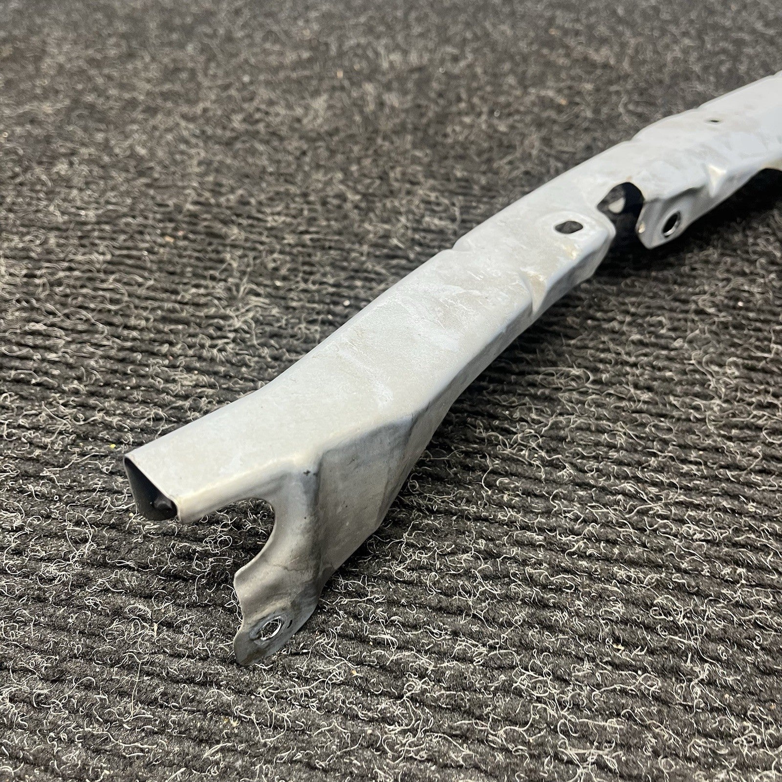 ☑️ 2013-19 Scion FRS Subaru BRZ 86 Front RH Right Side Fender Bracket OEM