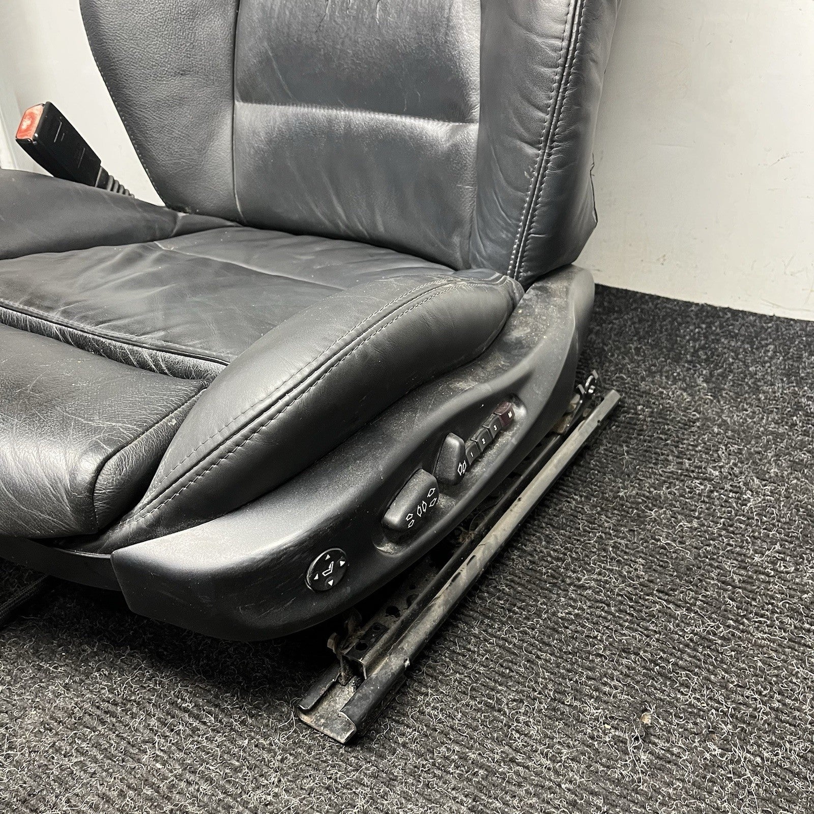 ☑️ OEM BMW E46 325CI 330CI Sedan Front Driver Left Seat Black
