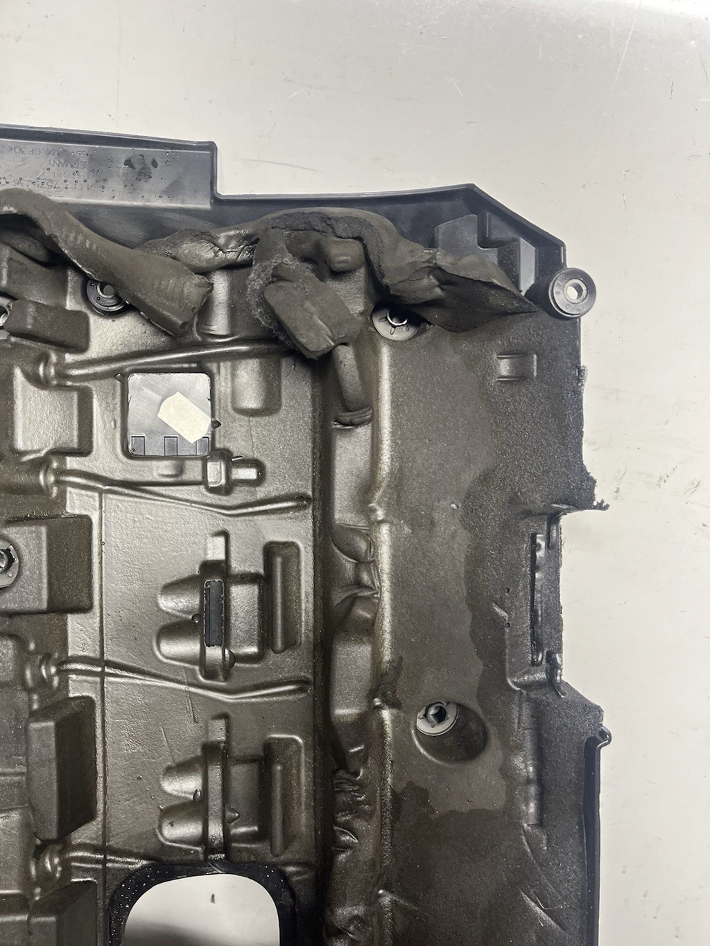 ☑️ OEM BMW E88 E90 E92 E93 Engine Cover N54 Head Cylinder Ignition Coil Covering
