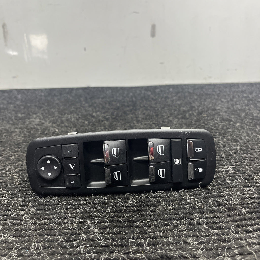 ☑️ 14-24 Maserati Ghibli Front Left Door Window Switch Control Module OEM