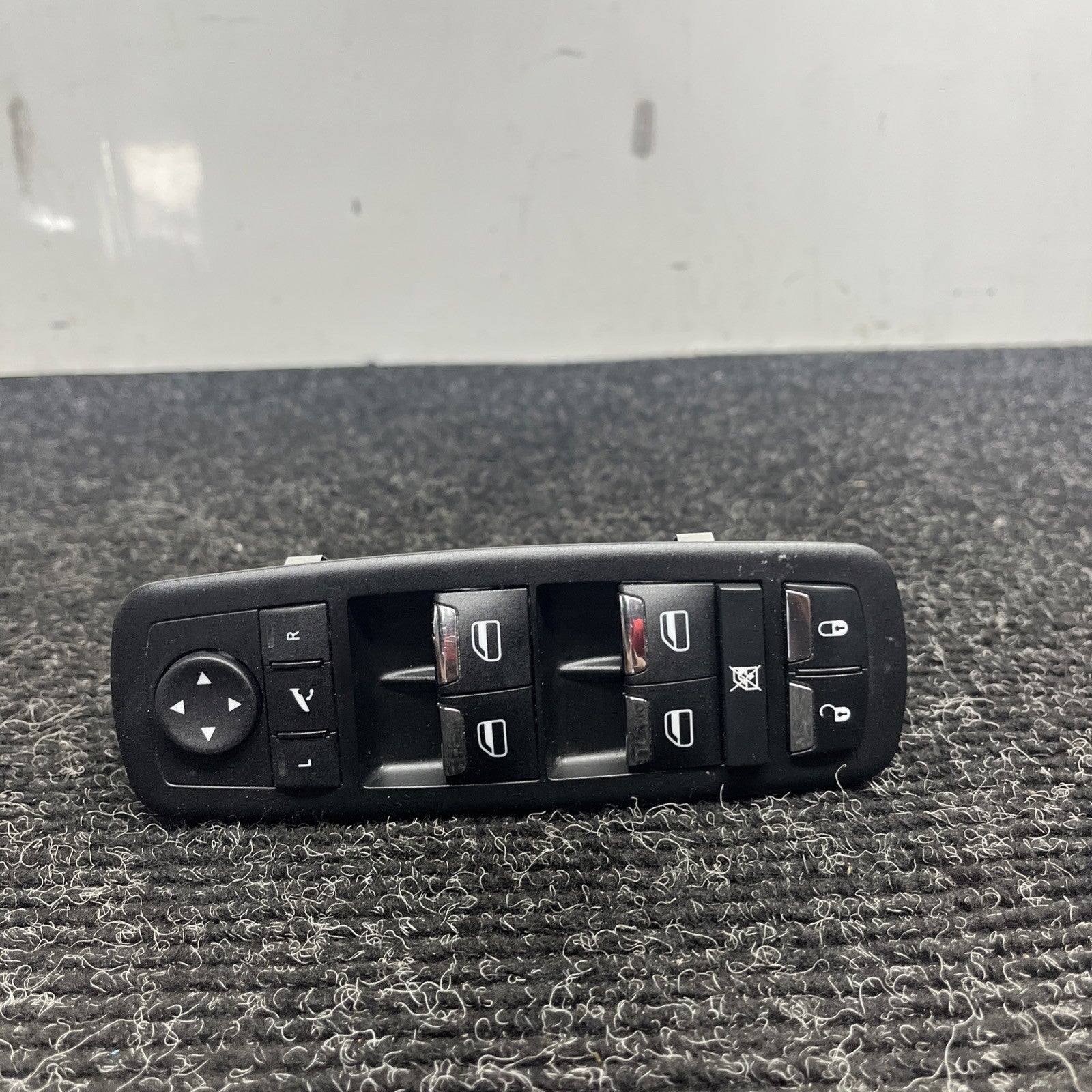 ☑️ 14-24 Maserati Ghibli Front Left Door Window Switch Control Module OEM