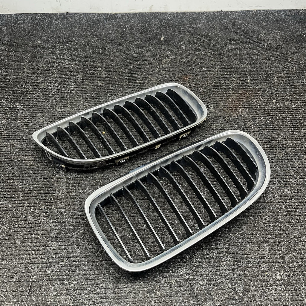 ☑️ BMW 3 Series E90 E91 Front Bumper Grill Pair Kidney 7201967 7201968 GENUINE