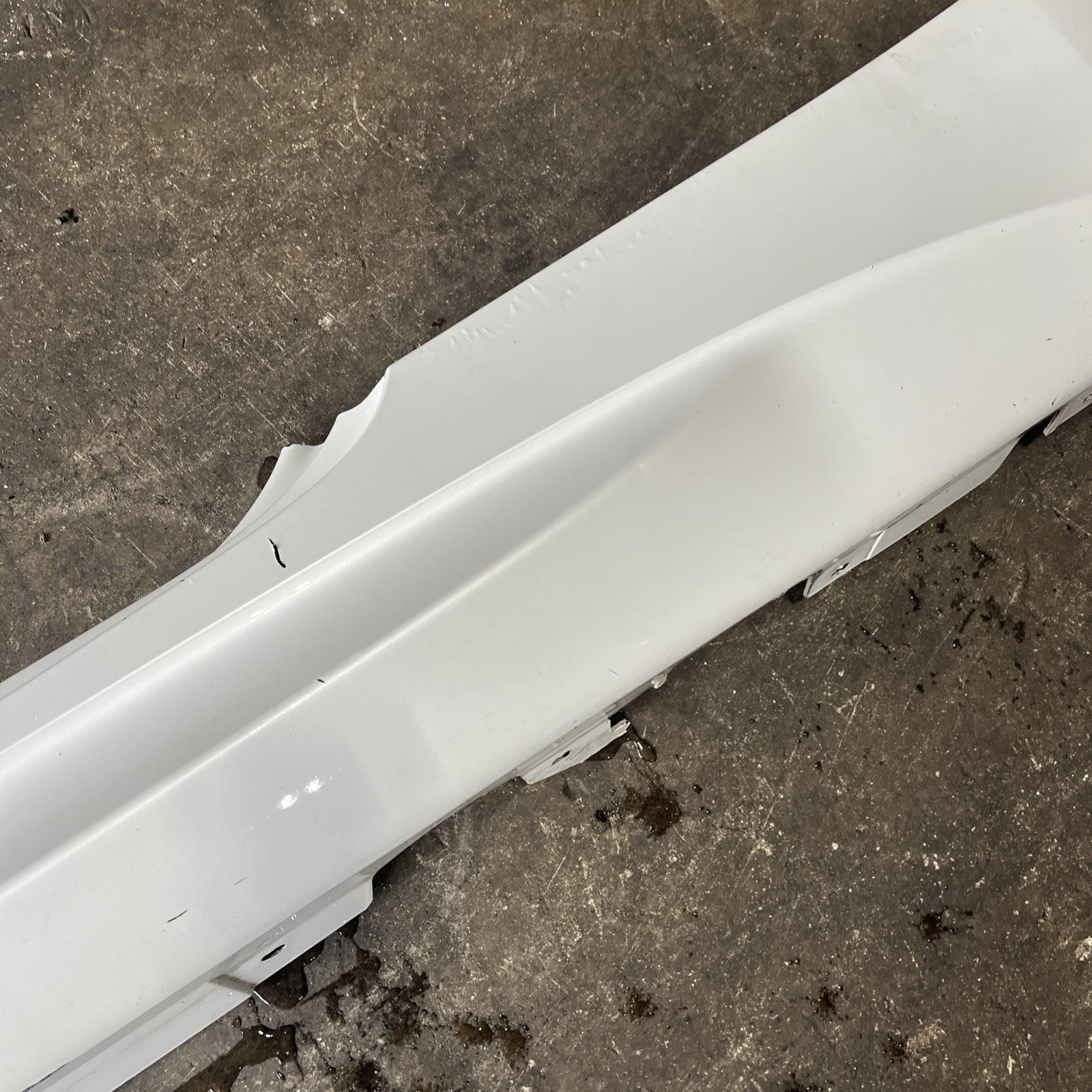 ☑️ 07-13 OEM BMW E92 E93 M3 Left Driver Side Skirt Rocker Panel Mineral White
