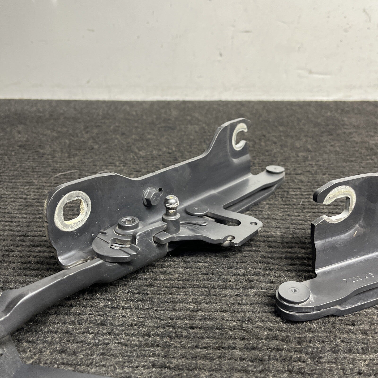 ☑️ BMW F22 F30 F32 F80 F82 OEM FRONT LEFT RIGHT HOOD BONNET LID HINGES