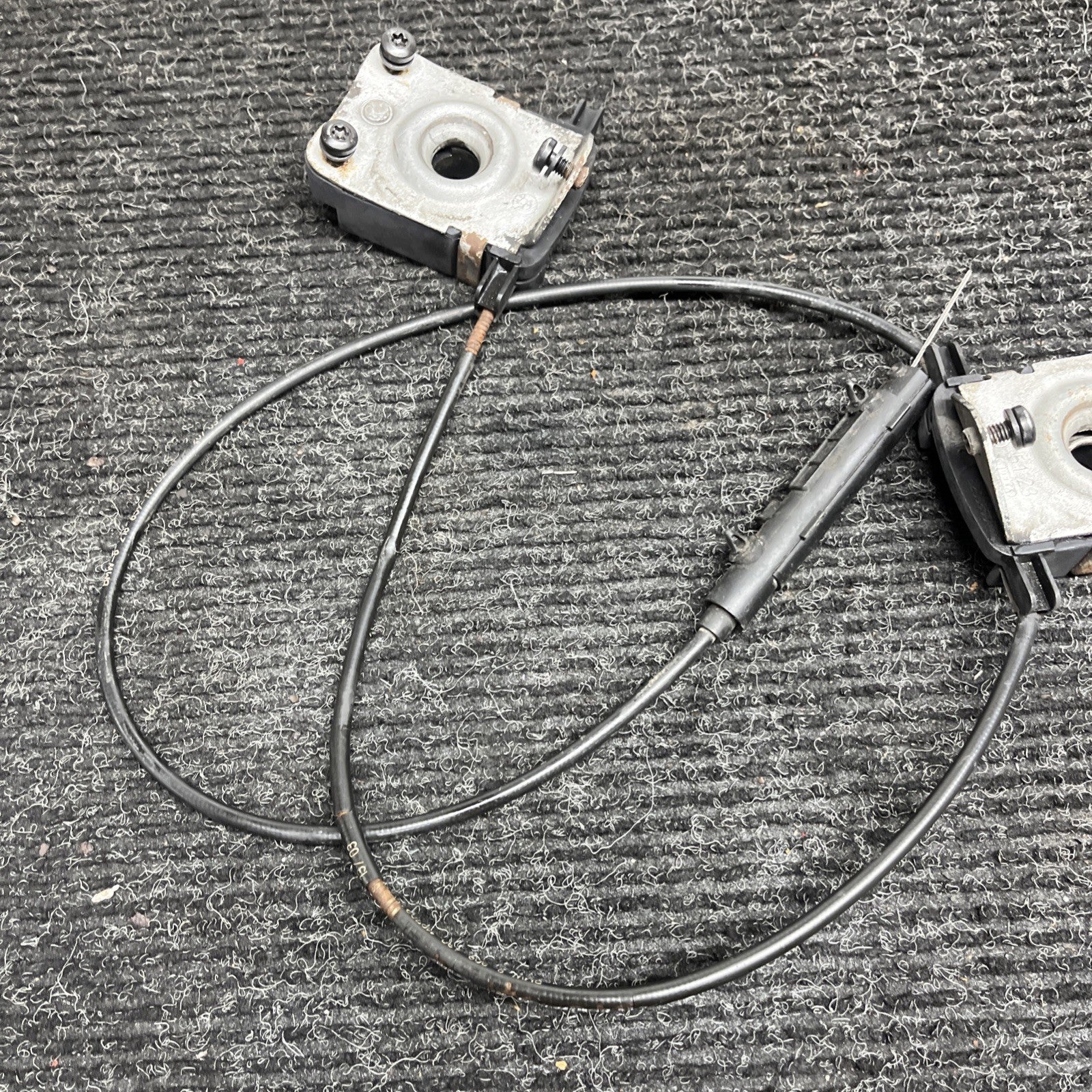 ☑️ 01-06 BMW E46 M3 HOOD LATCHES ACTUATORS OEM KIT SET RELEASE CABLES