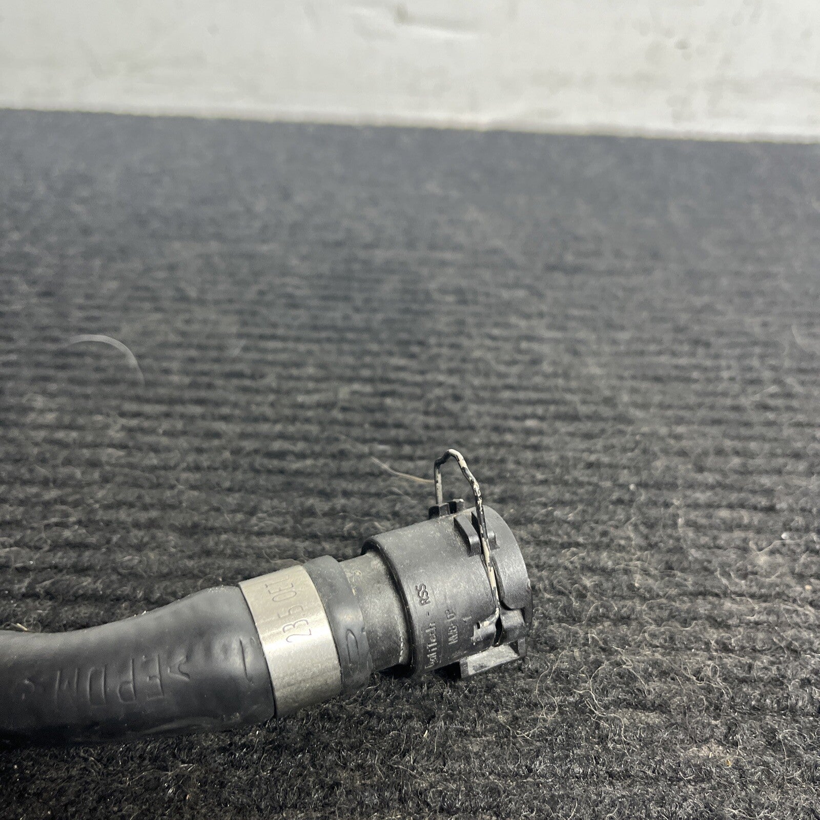 ☑️ BMW E88 E90 E92 135 335 X1 N55 Upper Engine Radiator Coolant Hose Pipe OEM