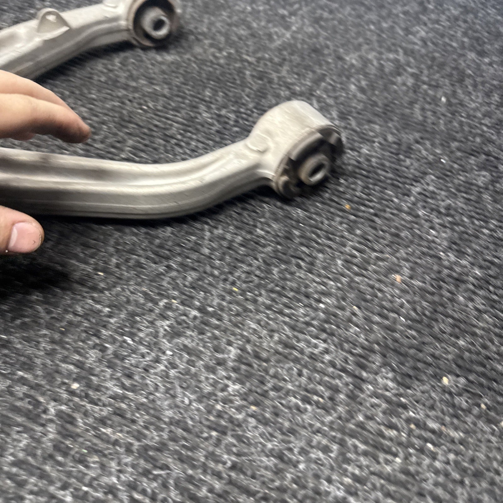 ☑️ 14-24 MASERATI GHIBLI FRONT RIGHT PASSENGER SUSPENSION UPPER CONTROL ARM OEM