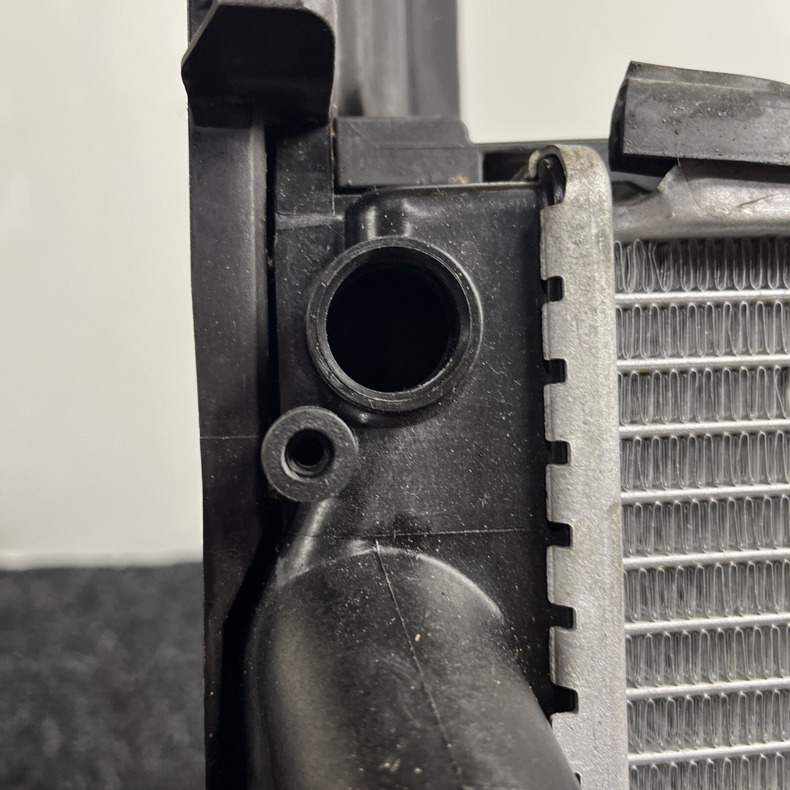 ☑️ 07-13 BMW E92 N54 335i RADIATOR A/T TRANSMISSION OIL COOLER W CONDENSER OEM
