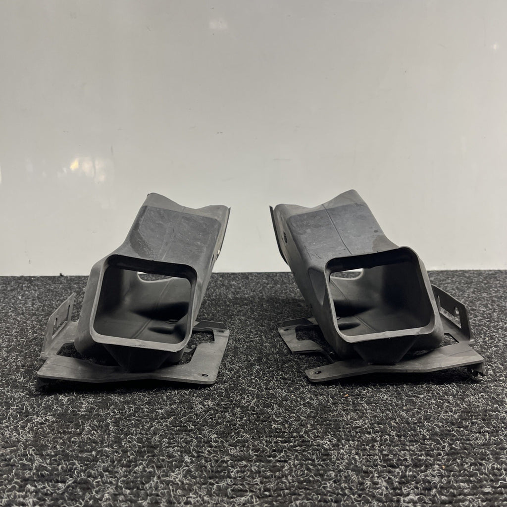 ☑️ 00-06 Genuine BMW 3 Series E46 Coupe Convertible M Sport Front Air Ducts PAIR